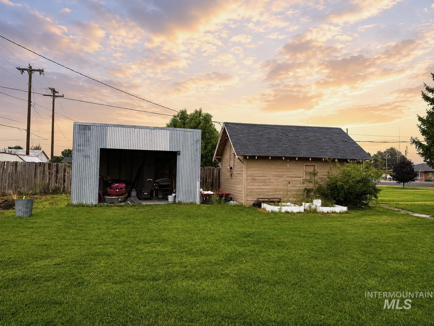 1015 E Street, Rupert, Idaho 83350, 3 Bedrooms, 1 Bathroom, Residential For Sale, Price $245,000,MLS 98999067