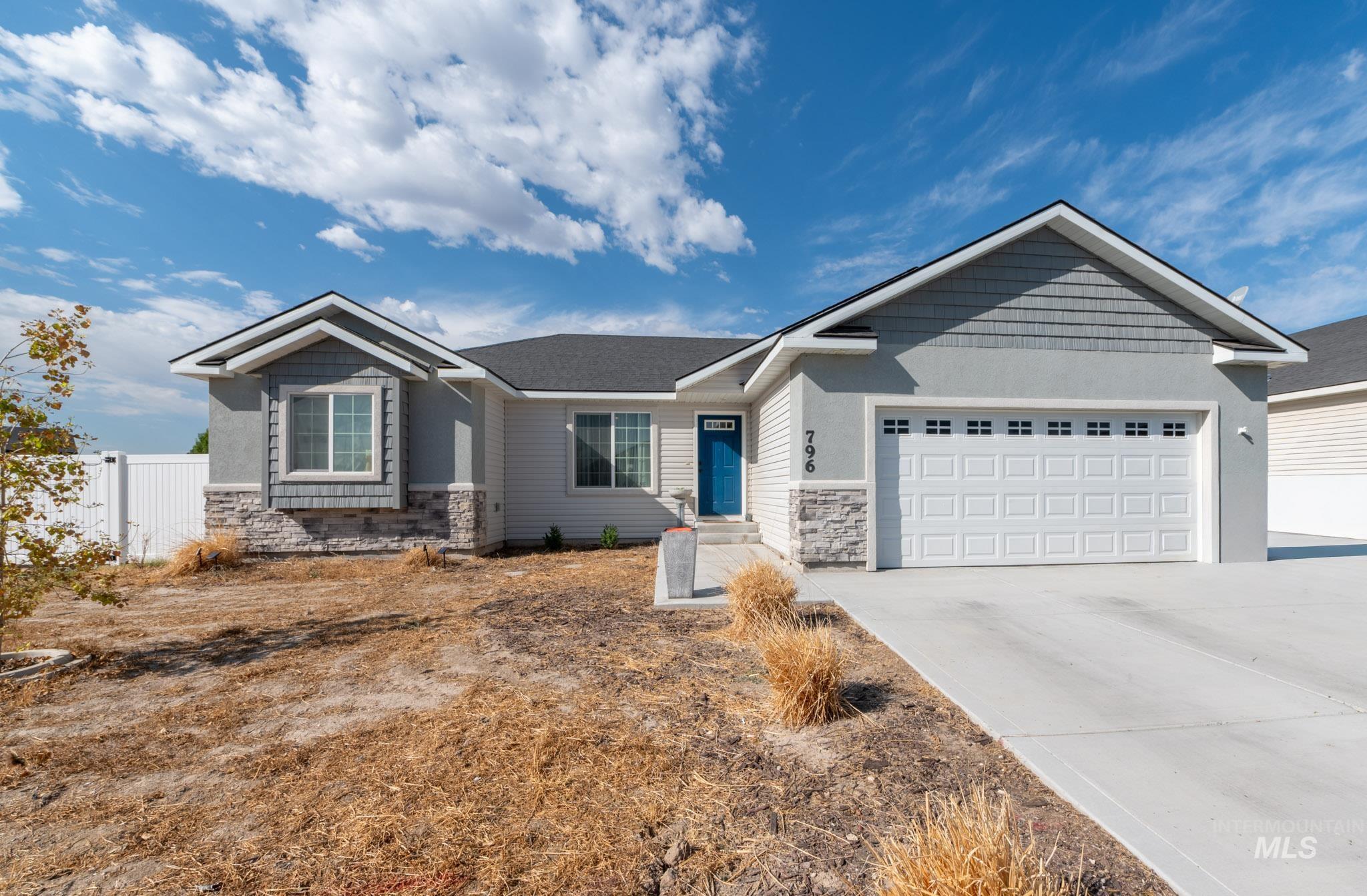 796 Cortni Dr, Twin Falls, Idaho 83301, 3 Bedrooms, 2 Bathrooms, Residential For Sale, Price $365,000, 98999068