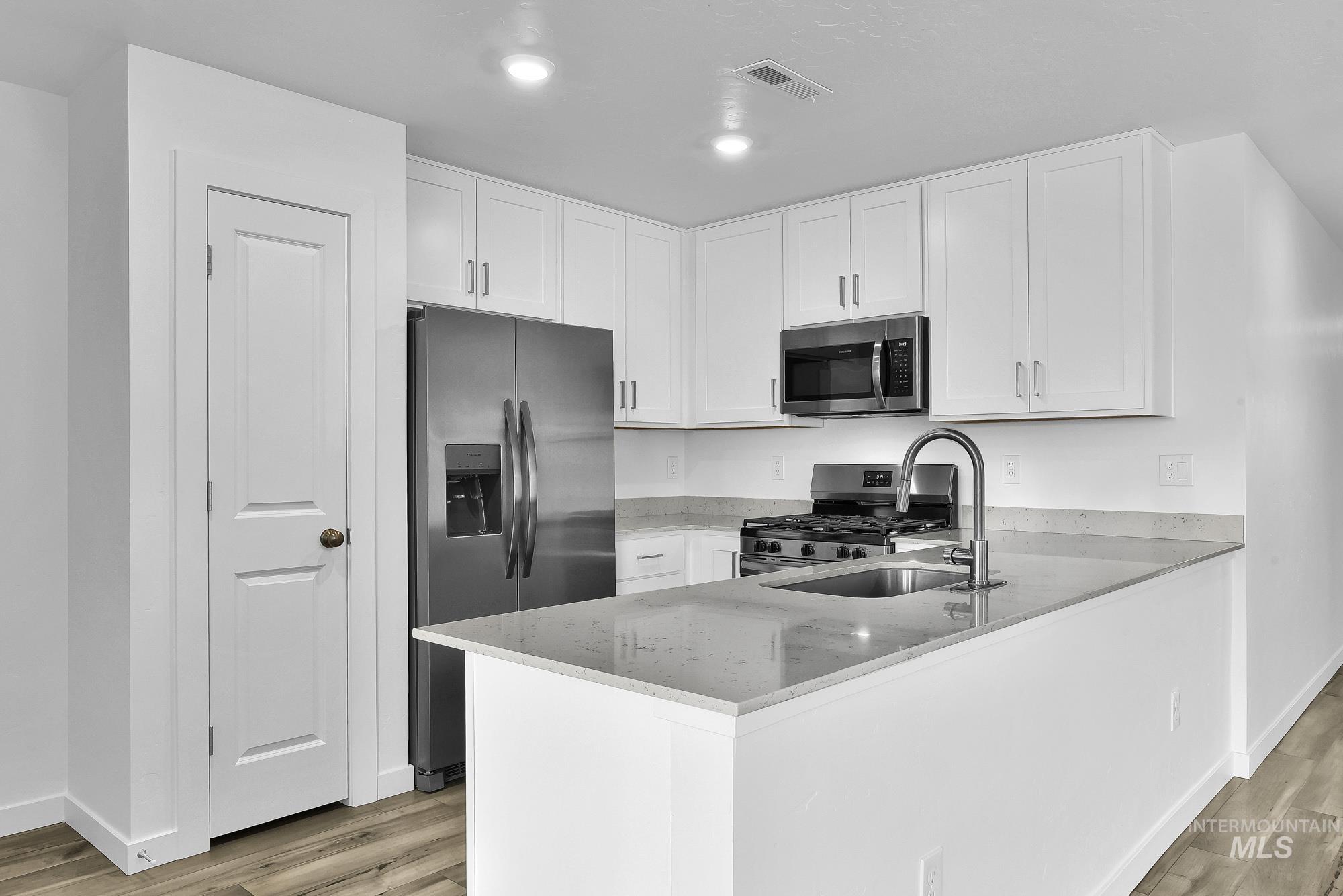 18473 N Feather Top Pl, Nampa, Idaho 83687, 4 Bedrooms, 2 Bathrooms, Residential For Sale, Price $419,900, 98999070
