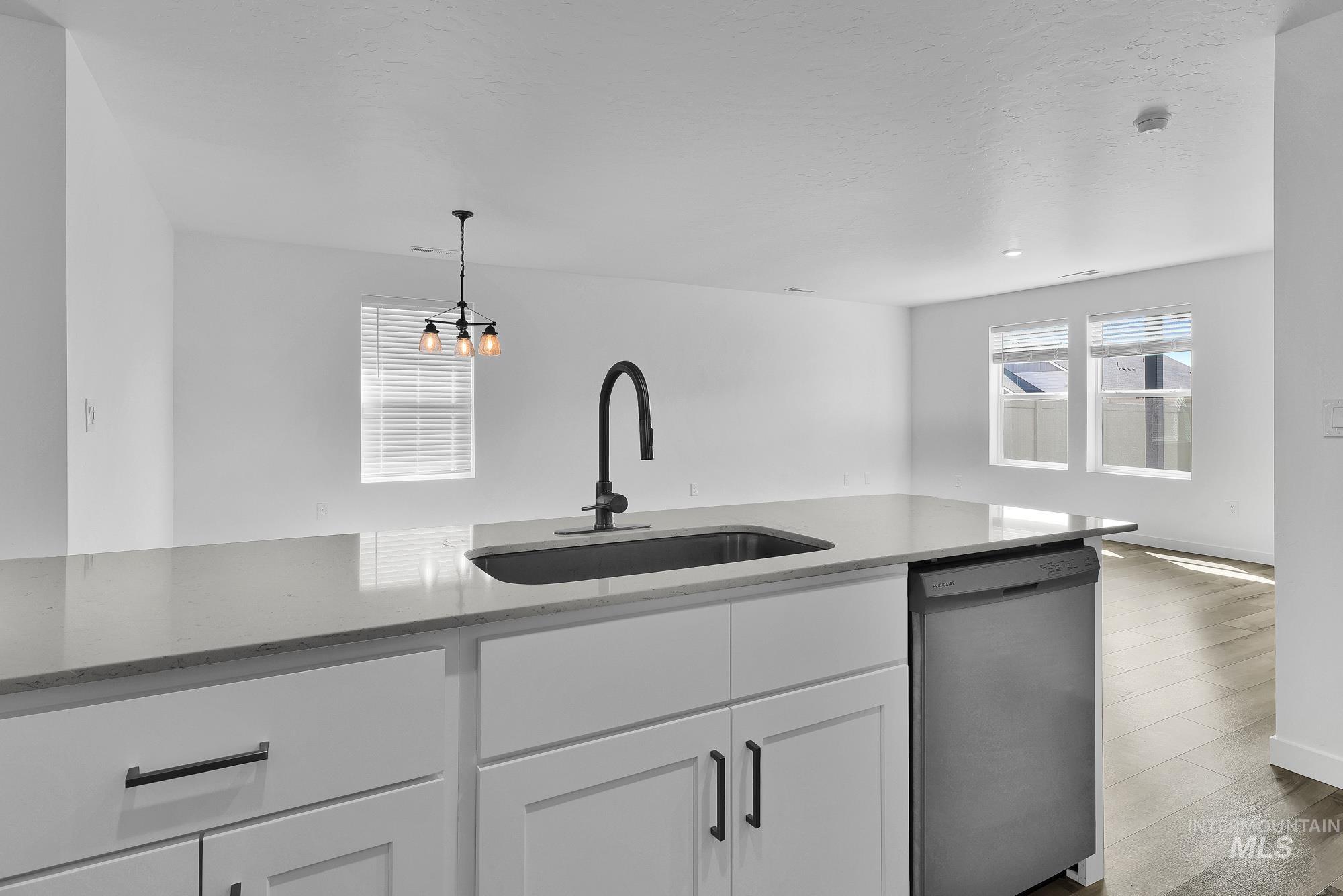 18473 N Feather Top Pl, Nampa, Idaho 83687, 4 Bedrooms, 2 Bathrooms, Residential For Sale, Price $419,900, 98999070