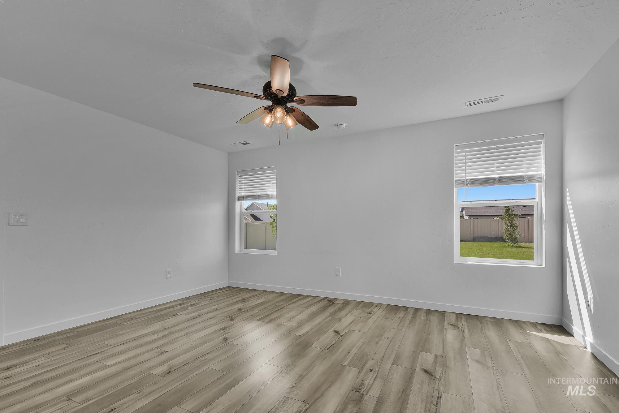 18473 N Feather Top Pl, Nampa, Idaho 83687, 4 Bedrooms, 2 Bathrooms, Residential For Sale, Price $419,900, 98999070