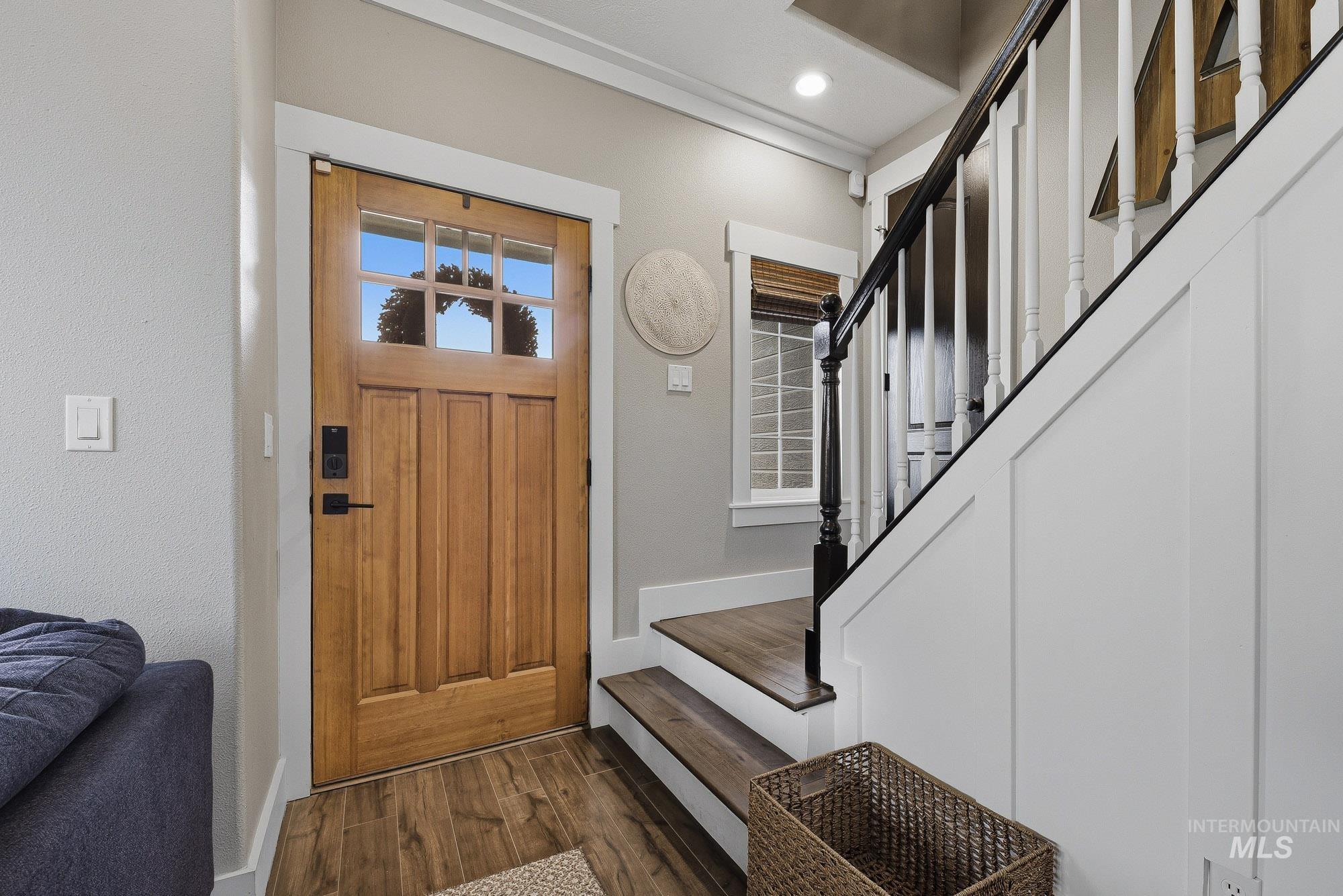 842 W Hackamore Ave, Nampa, Idaho 83686, 3 Bedrooms, 2.5 Bathrooms, Residential For Sale, Price $499,990, 98999072