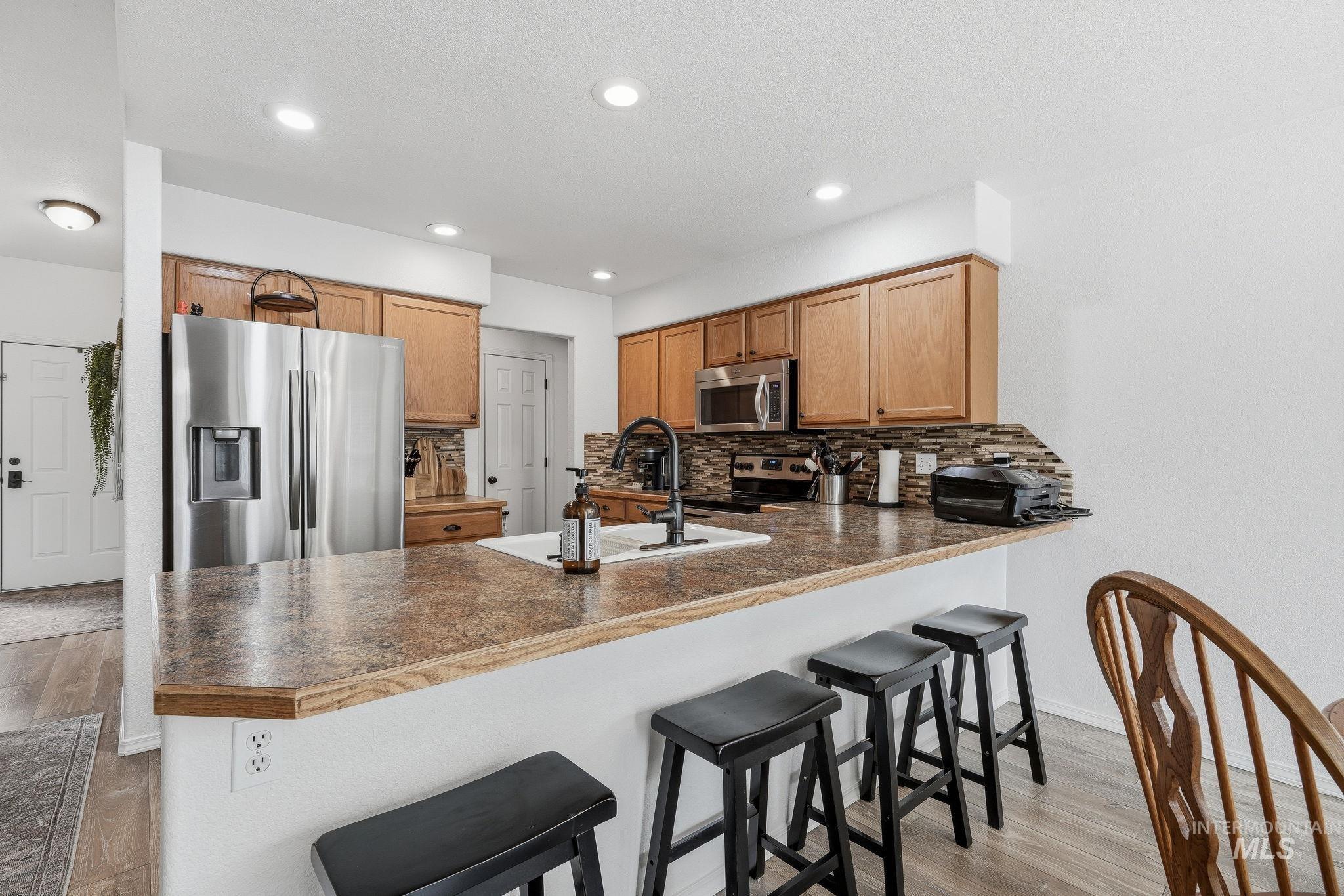 3038 N Thames Ave., Meridian, Idaho 83646, 3 Bedrooms, 2 Bathrooms, Residential For Sale, Price $489,000, 98999073