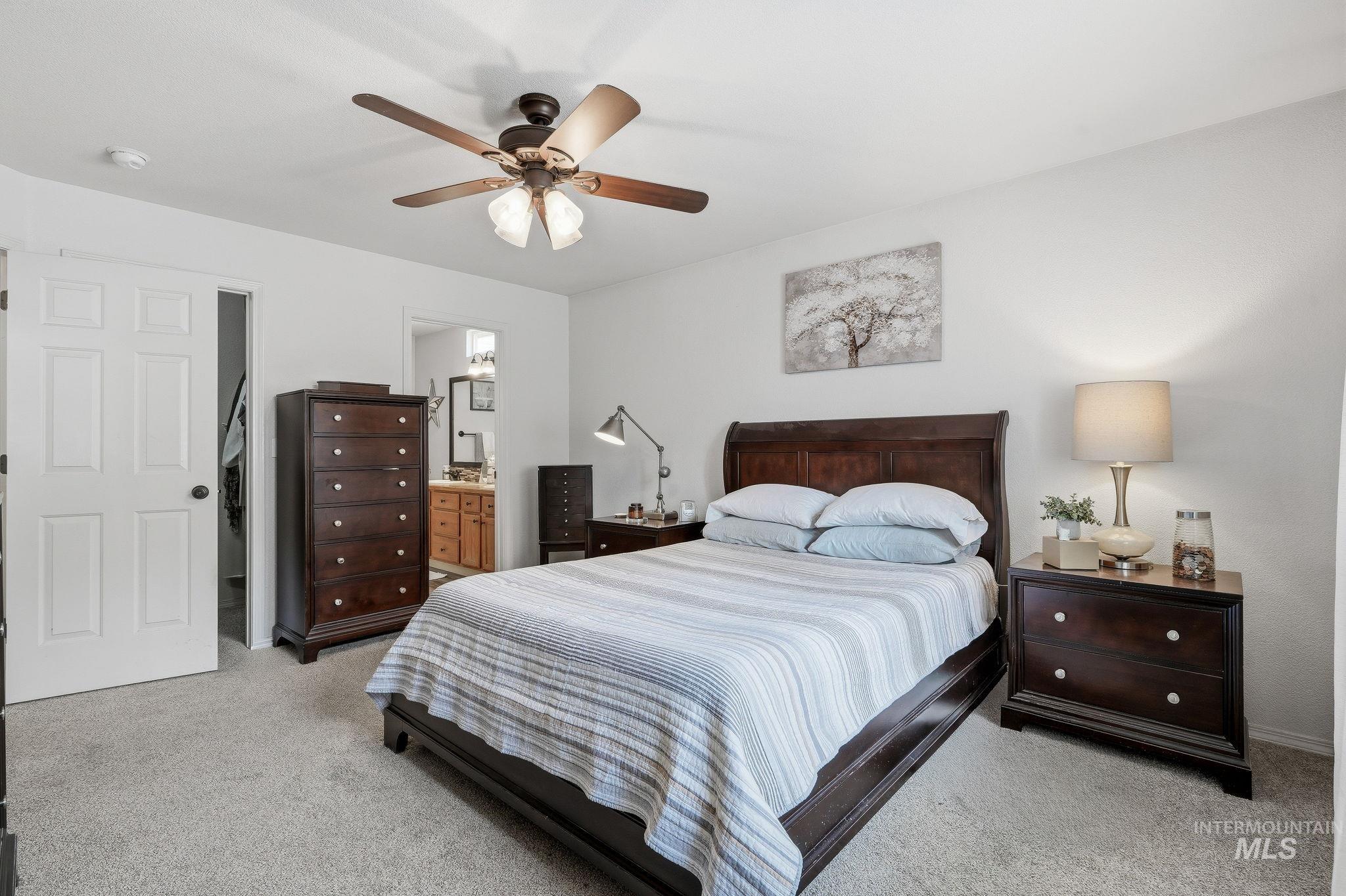 3038 N Thames Ave., Meridian, Idaho 83646, 3 Bedrooms, 2 Bathrooms, Residential For Sale, Price $489,000, 98999073
