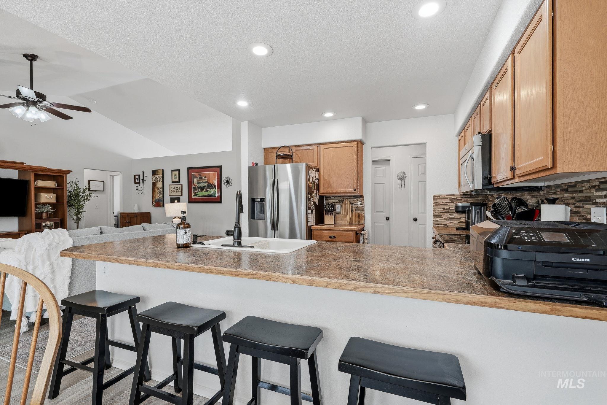 3038 N Thames Ave., Meridian, Idaho 83646, 3 Bedrooms, 2 Bathrooms, Residential For Sale, Price $489,000, 98999073
