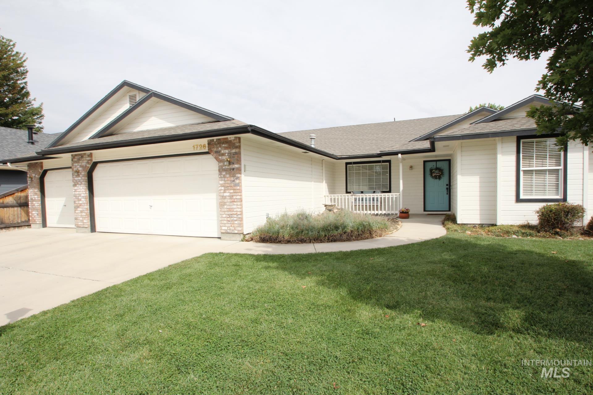 1726 E Kamay Ct., Meridian, Idaho 83642, 3 Bedrooms, 2 Bathrooms, Residential For Sale, Price $467,900,MLS 98999074