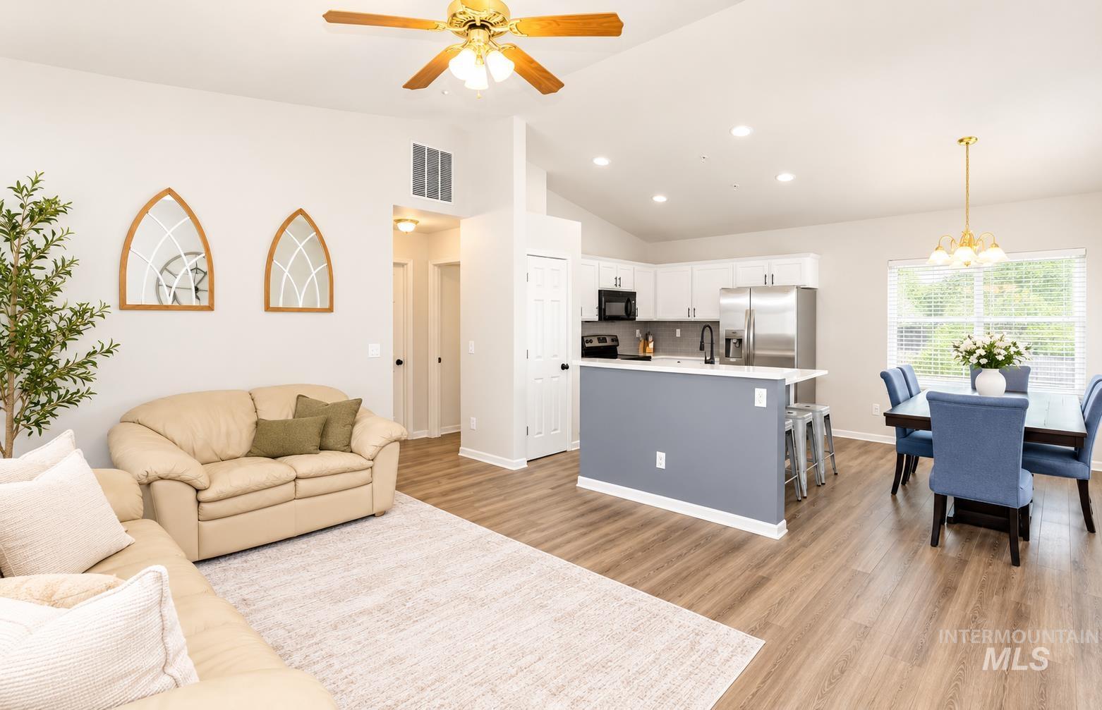 1726 E Kamay Ct., Meridian, Idaho 83642, 3 Bedrooms, 2 Bathrooms, Residential For Sale, Price $459,900,MLS 98999074