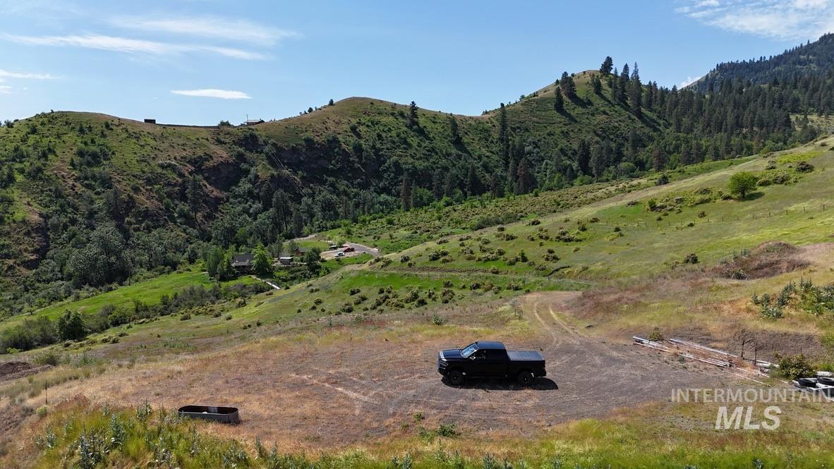231 Gregory Creek Rd., White Bird, Idaho 83554, 2 Bedrooms, 1 Bathroom, Residential For Sale, Price $519,000, 98999076