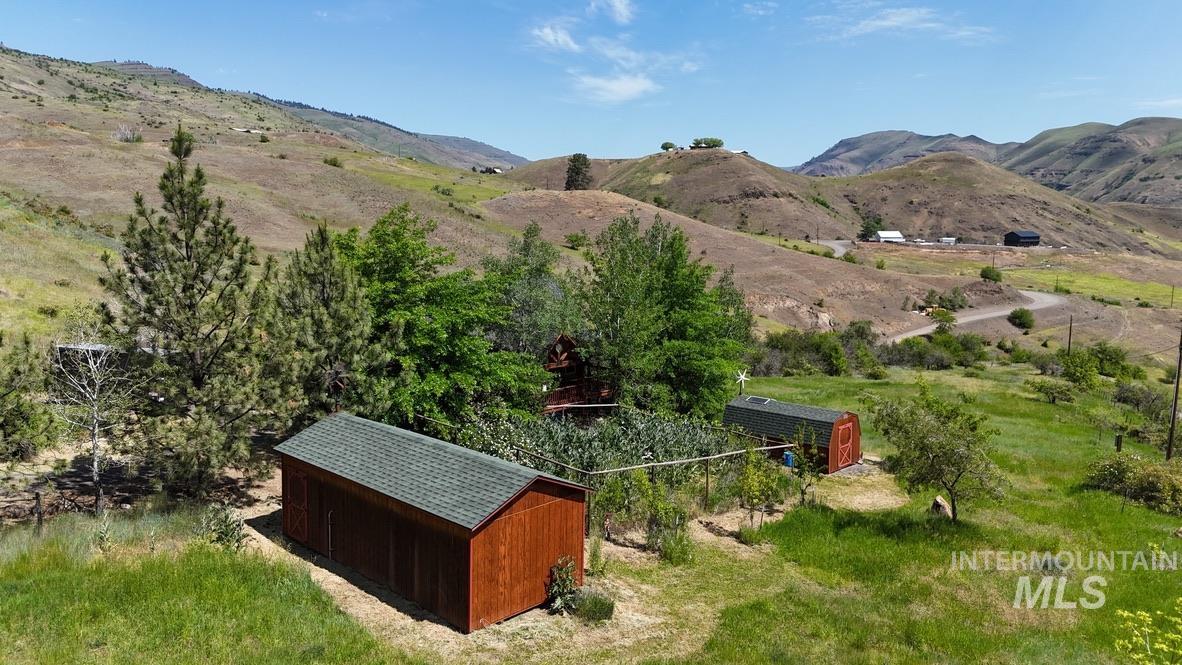 231 Gregory Creek Rd., White Bird, Idaho 83554, 2 Bedrooms, 1 Bathroom, Residential For Sale, Price $519,000, 98999076