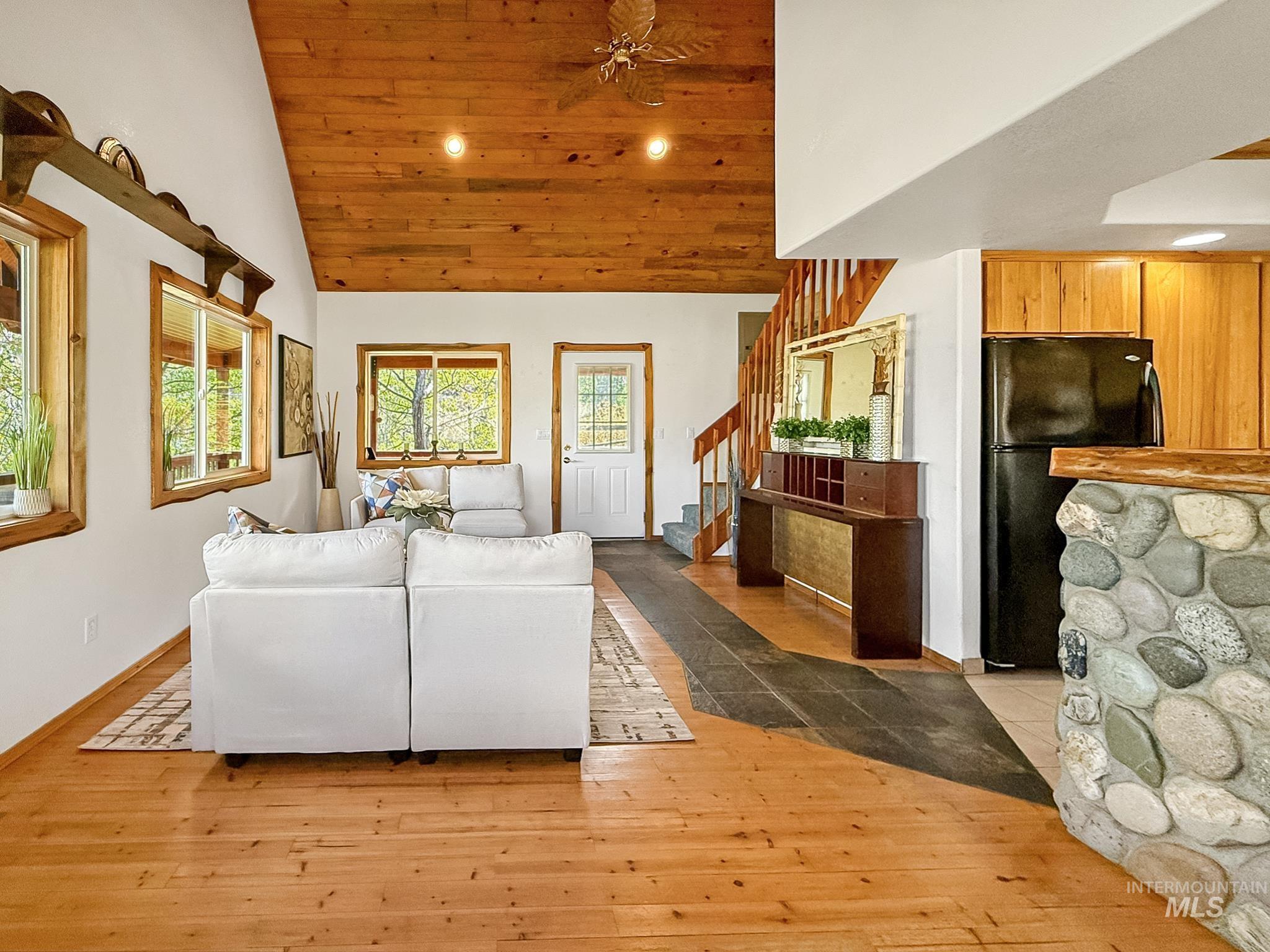 231 Gregory Creek Rd., White Bird, Idaho 83554, 2 Bedrooms, 1 Bathroom, Residential For Sale, Price $519,000, 98999076