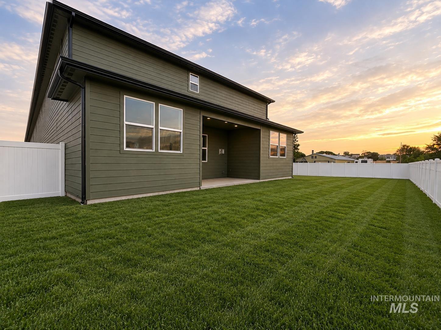 1062 W Afton Pl, Kuna, Idaho 83634, 4 Bedrooms, 3.5 Bathrooms, Residential For Sale, Price $599,800, 98999077