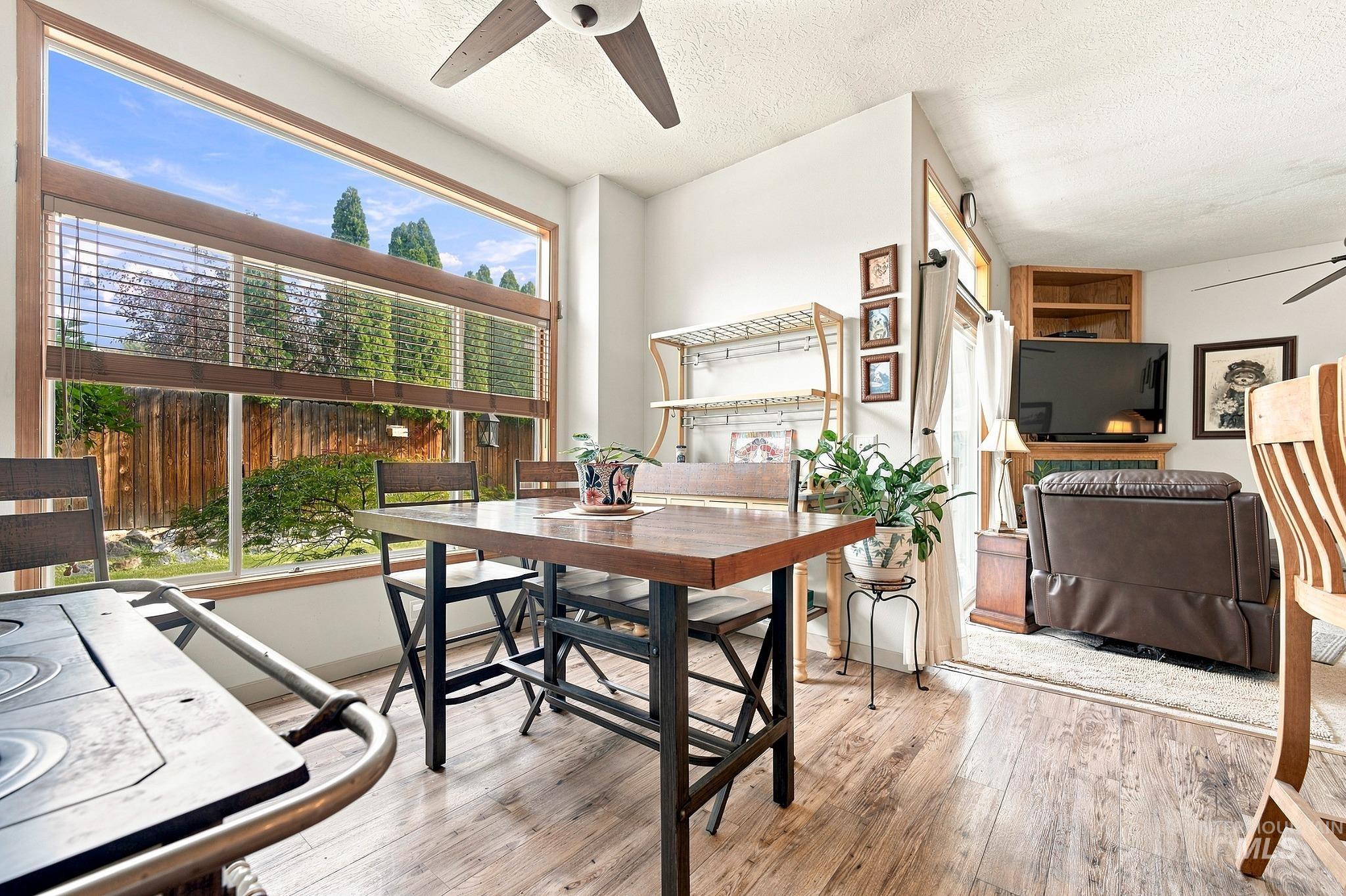 3750 E Sweet Pea Ct, Boise, Idaho 83716, 3 Bedrooms, 2 Bathrooms, Residential For Sale, Price $485,000, 98999081