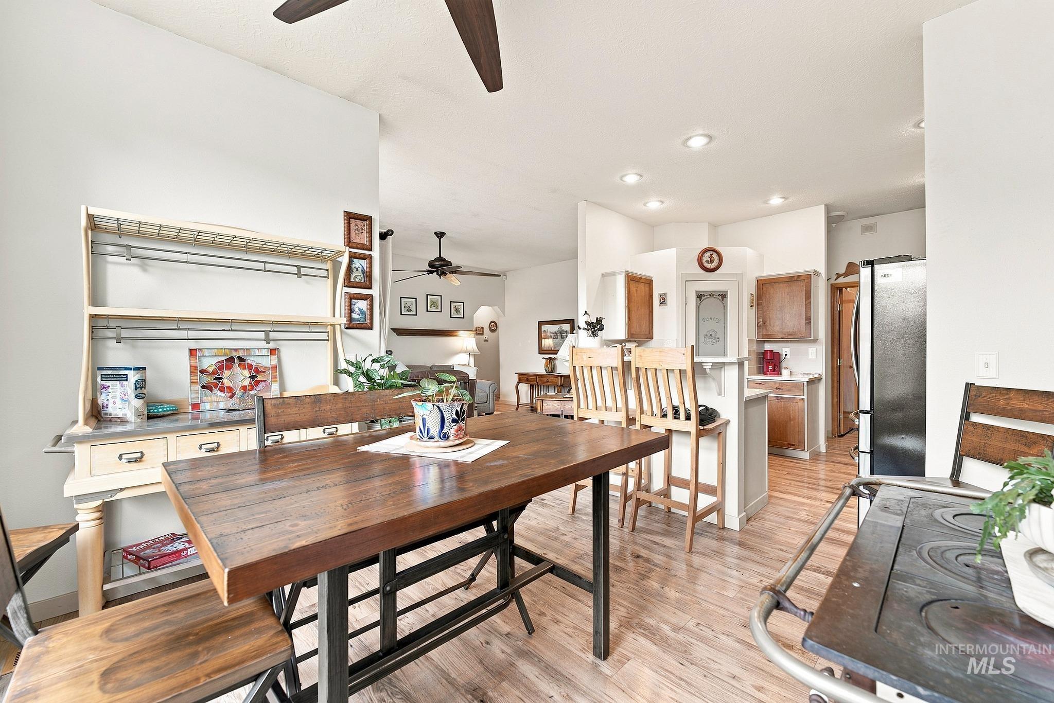 3750 E Sweet Pea Ct, Boise, Idaho 83716, 3 Bedrooms, 2 Bathrooms, Residential For Sale, Price $485,000, 98999081