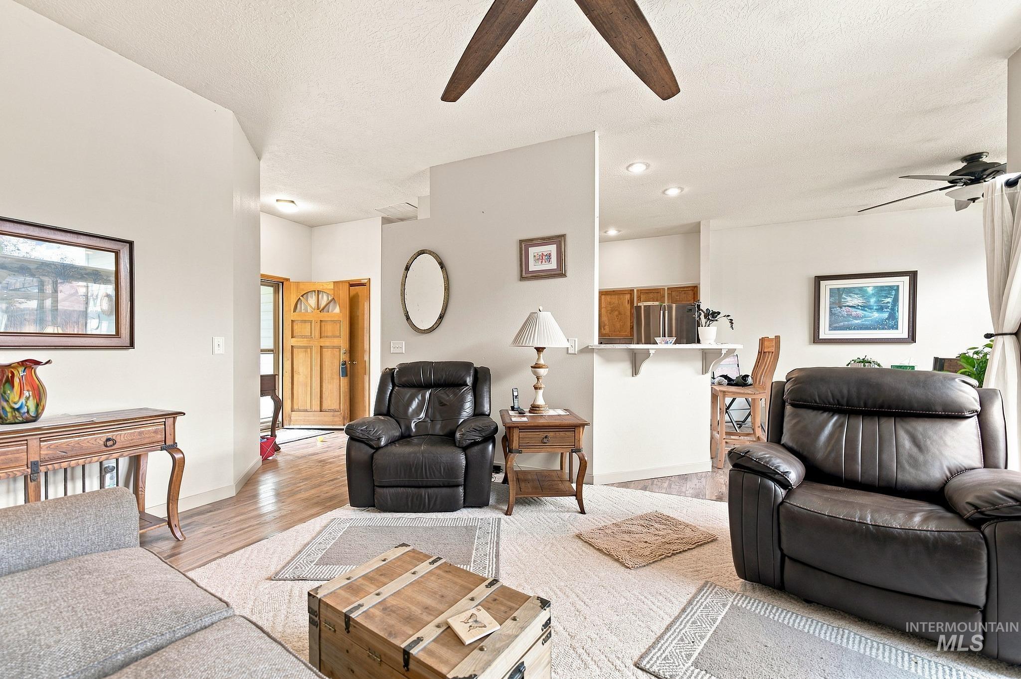 3750 E Sweet Pea Ct, Boise, Idaho 83716, 3 Bedrooms, 2 Bathrooms, Residential For Sale, Price $485,000, 98999081