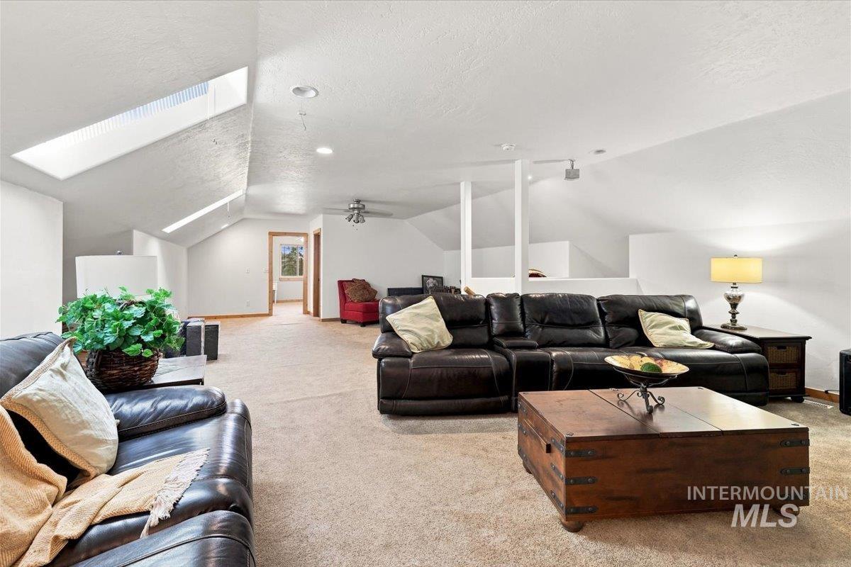 3240 Purdom Lane, Homedale, Idaho 83628, 5 Bedrooms, 4.5 Bathrooms, Residential For Sale, Price $1,500,000, 98999089