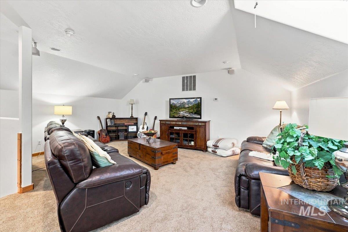 3240 Purdom Lane, Homedale, Idaho 83628, 5 Bedrooms, 4.5 Bathrooms, Residential For Sale, Price $1,500,000, 98999089