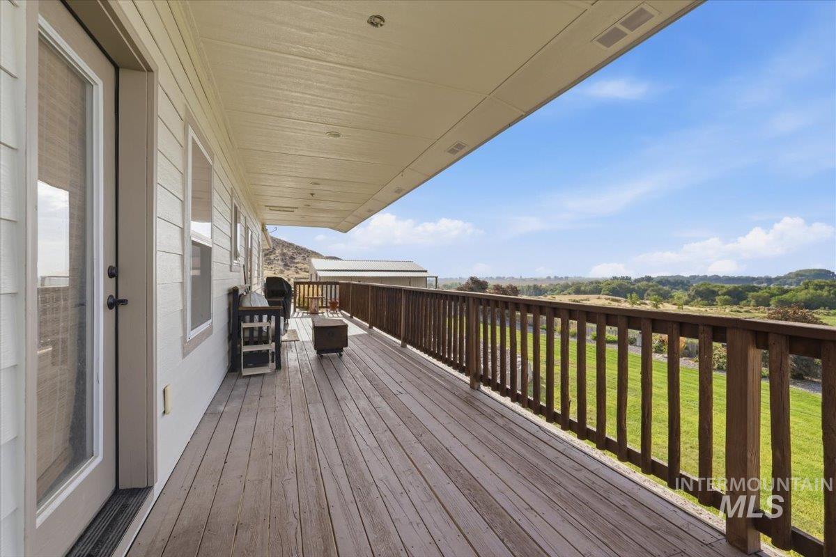 3240 Purdom Lane, Homedale, Idaho 83628, 5 Bedrooms, 4.5 Bathrooms, Residential For Sale, Price $1,500,000, 98999089