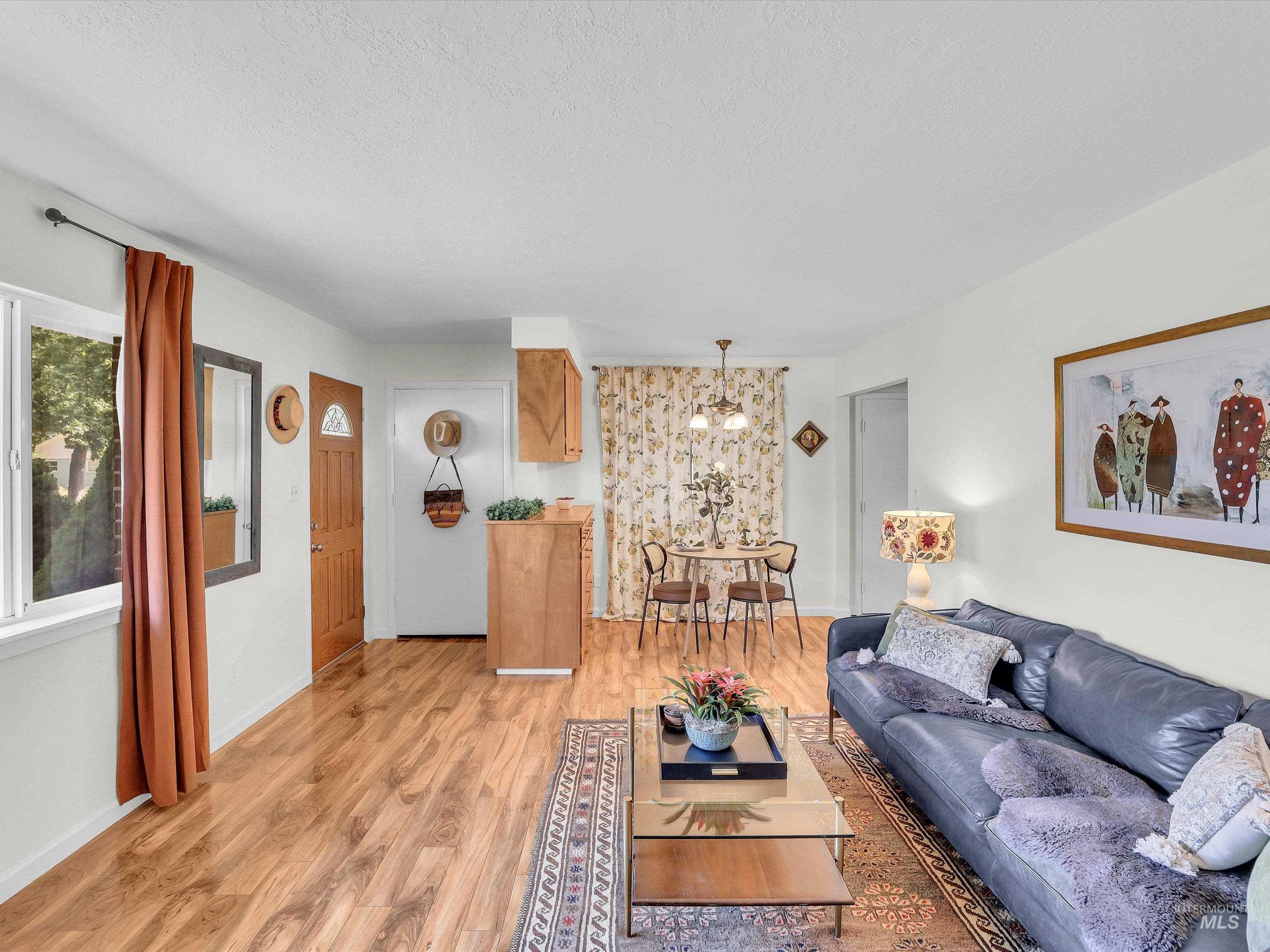 2025 S Longmont Ave., Boise, Idaho 83706, 4 Bedrooms, 2 Bathrooms, Residential For Sale, Price $550,900, 98999091