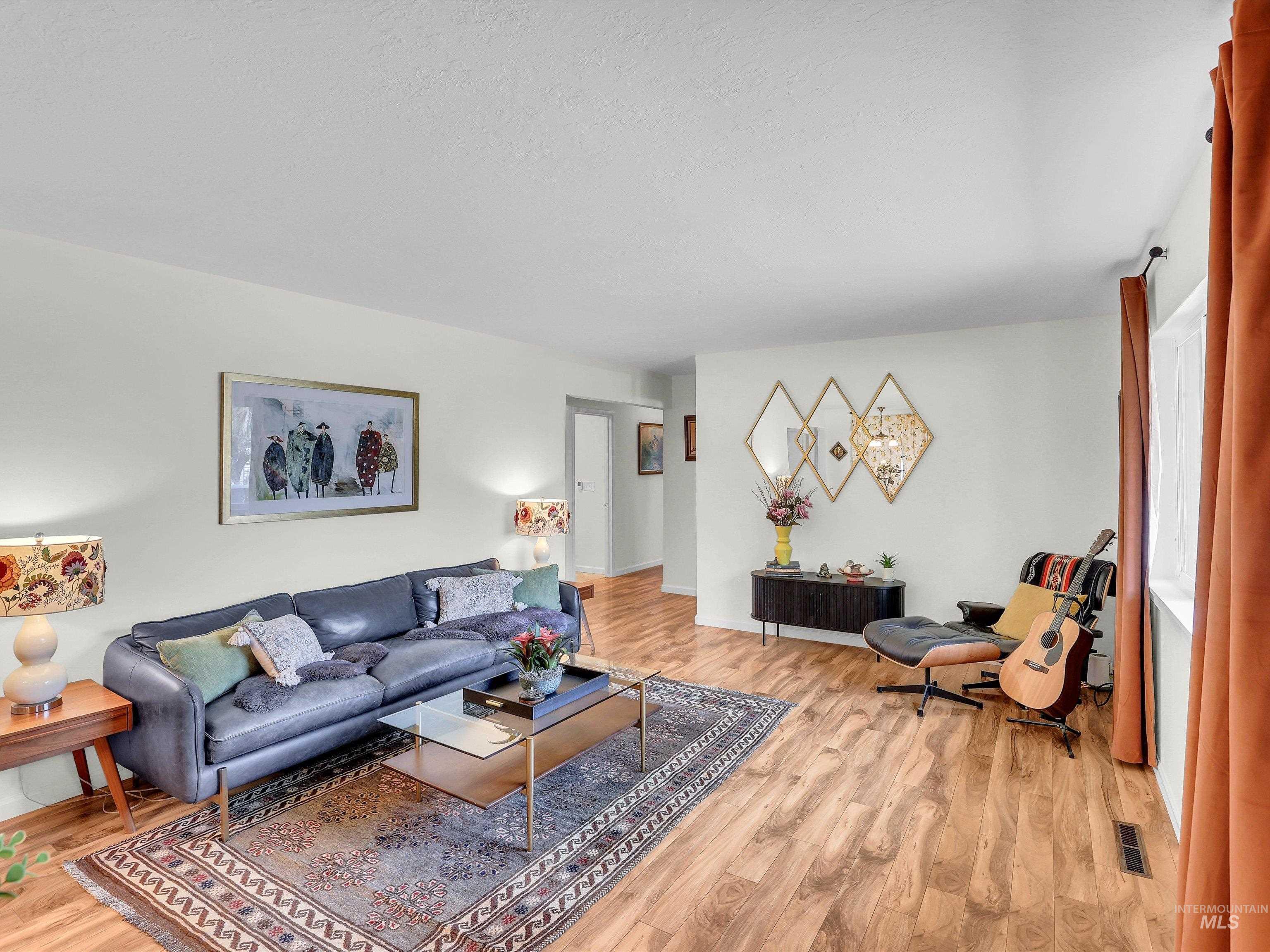 2025 S Longmont Ave., Boise, Idaho 83706, 4 Bedrooms, 2 Bathrooms, Residential For Sale, Price $550,900, 98999091