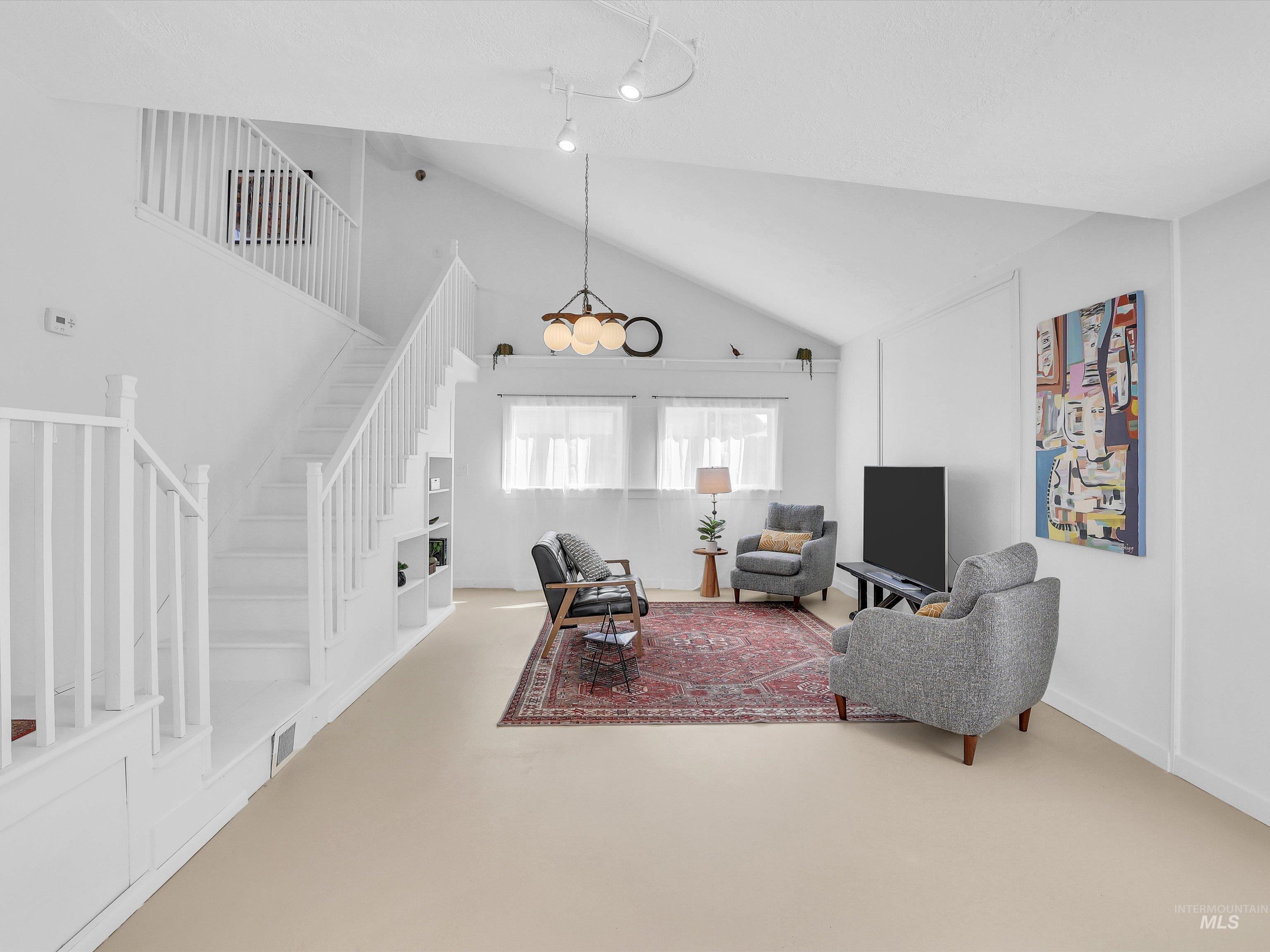 2025 S Longmont Ave., Boise, Idaho 83706, 4 Bedrooms, 2 Bathrooms, Residential For Sale, Price $550,900, 98999091