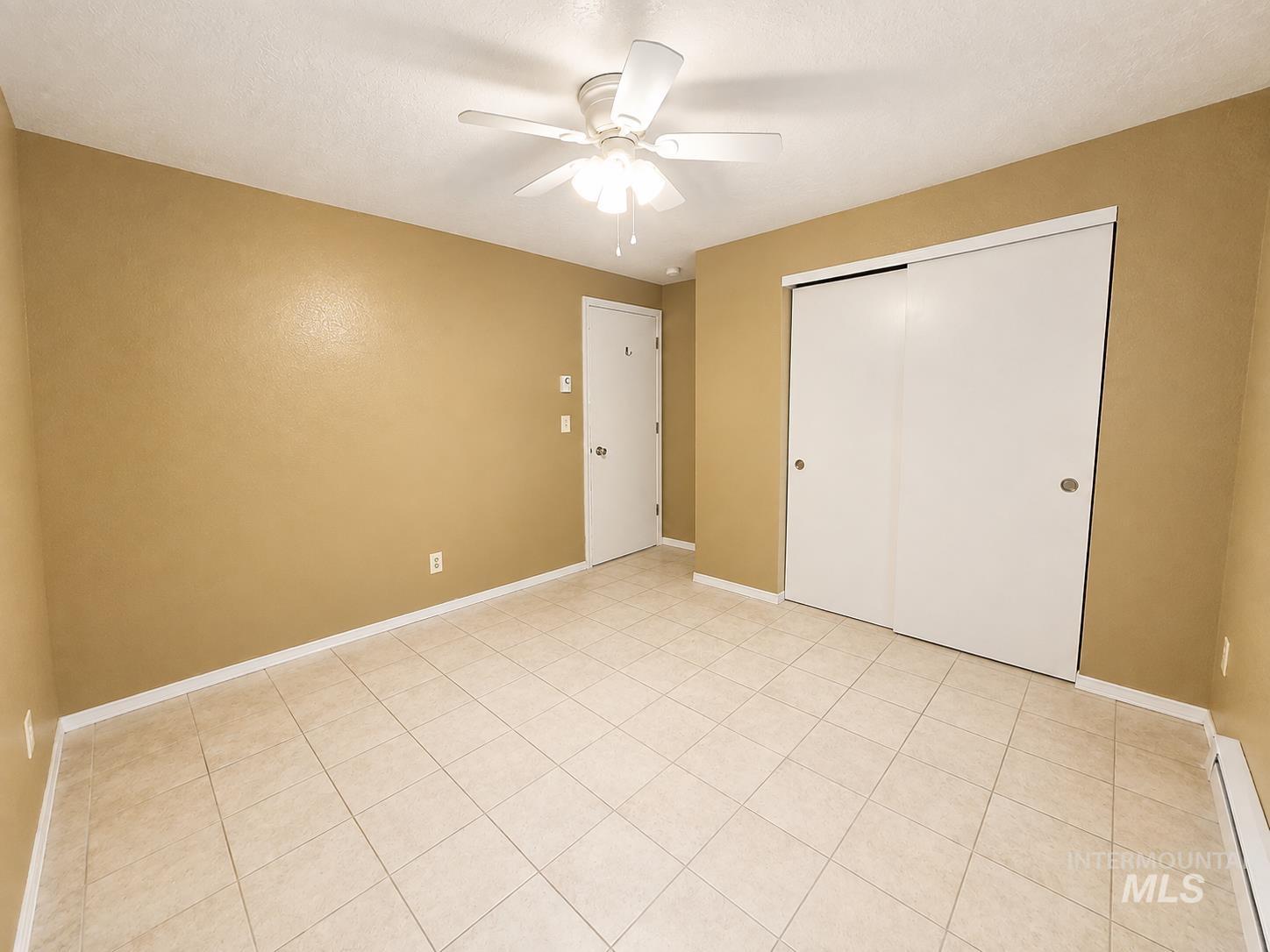 2419 sugar cane drive, Nampa, Idaho 83605, 2 Bedrooms, 1 Bathroom, Residential For Sale, Price $295,000,MLS 98999099