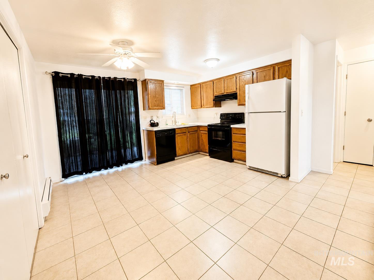 2419 sugar cane drive, Nampa, Idaho 83605, 2 Bedrooms, 1 Bathroom, Residential For Sale, Price $295,000,MLS 98999099