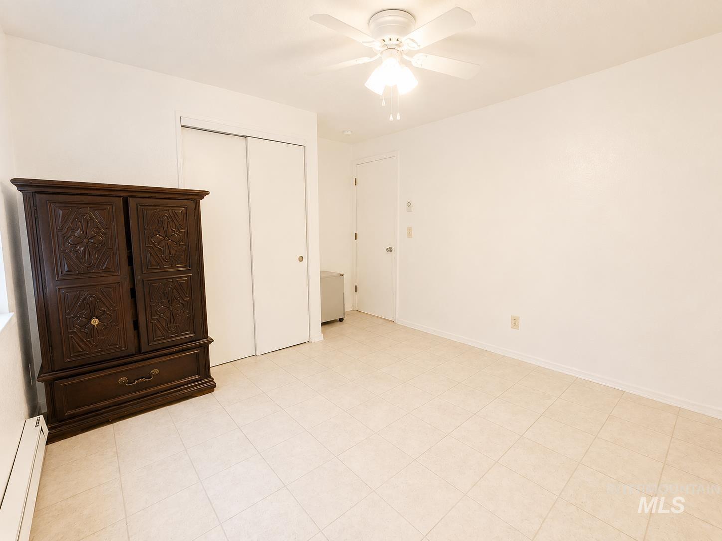 2419 sugar cane drive, Nampa, Idaho 83605, 2 Bedrooms, 1 Bathroom, Residential For Sale, Price $295,000,MLS 98999099