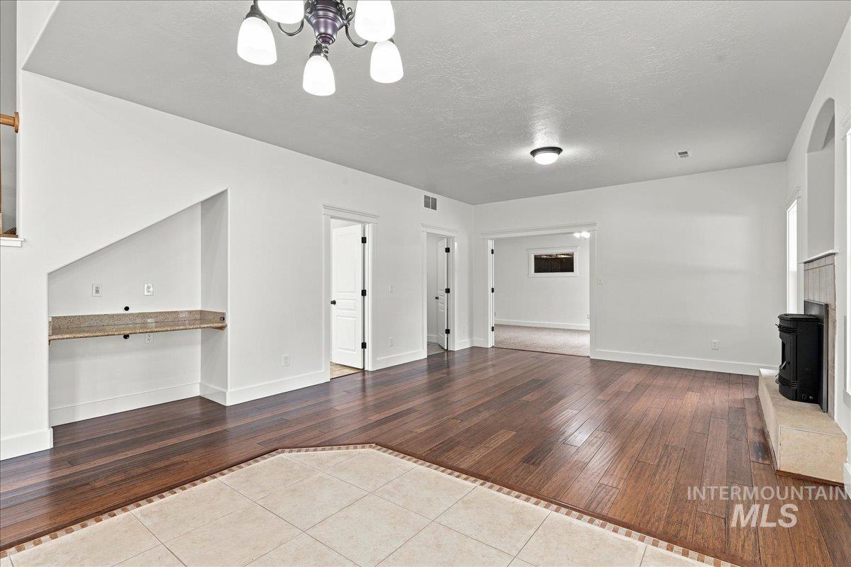 3765 S Naples, Meridian, Idaho 83642, 4 Bedrooms, 2.5 Bathrooms, Residential For Sale, Price $725,000, 98999101