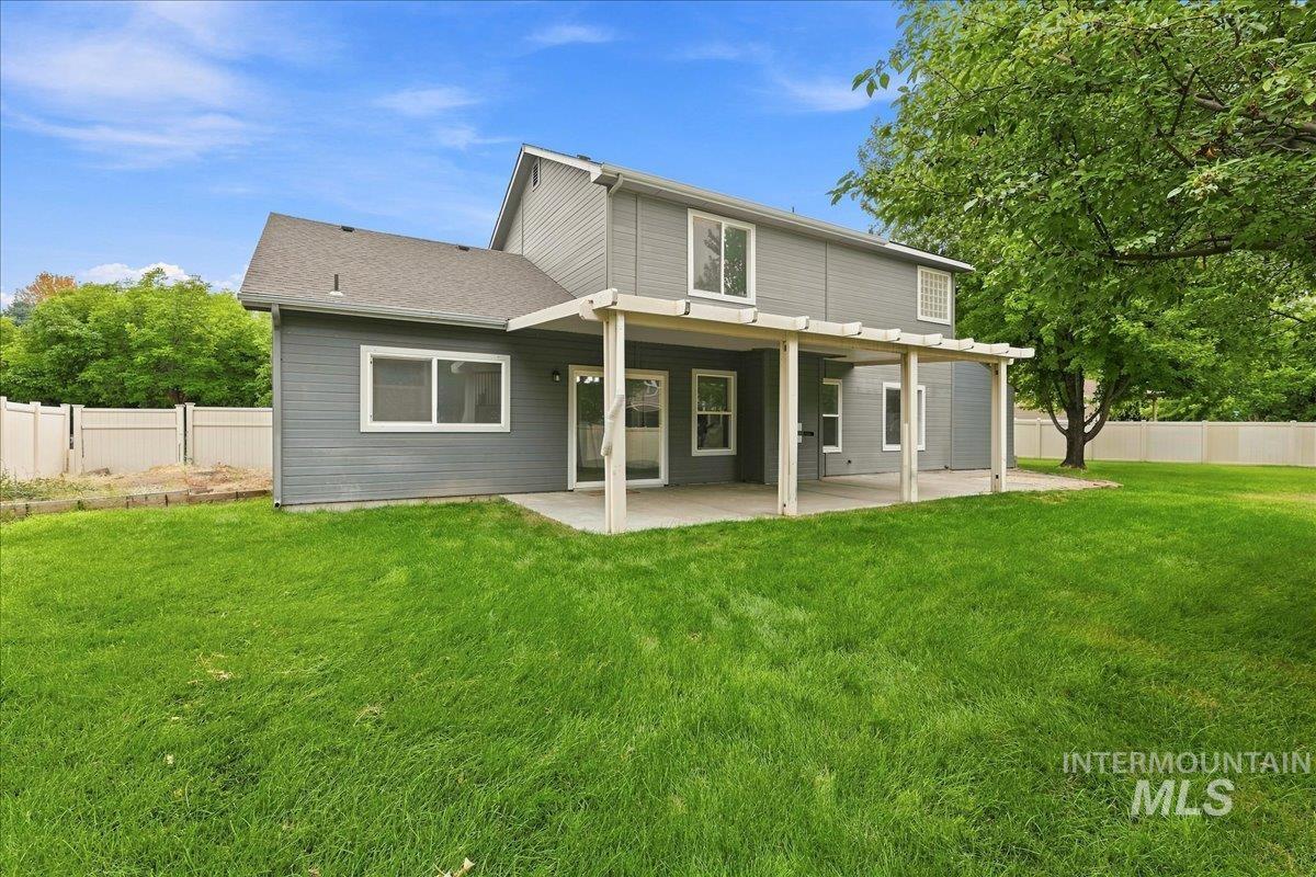 3765 S Naples, Meridian, Idaho 83642, 4 Bedrooms, 2.5 Bathrooms, Residential For Sale, Price $725,000, 98999101