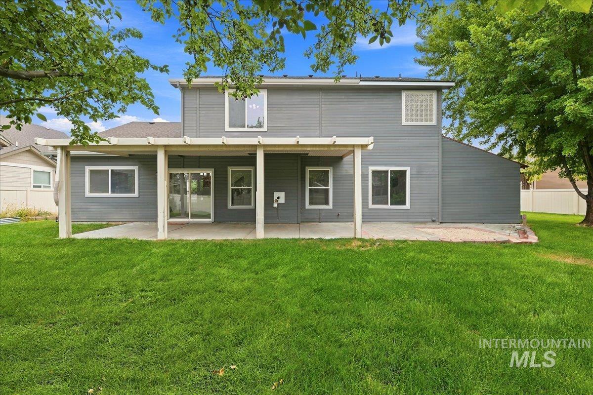 3765 S Naples, Meridian, Idaho 83642, 4 Bedrooms, 2.5 Bathrooms, Residential For Sale, Price $725,000, 98999101