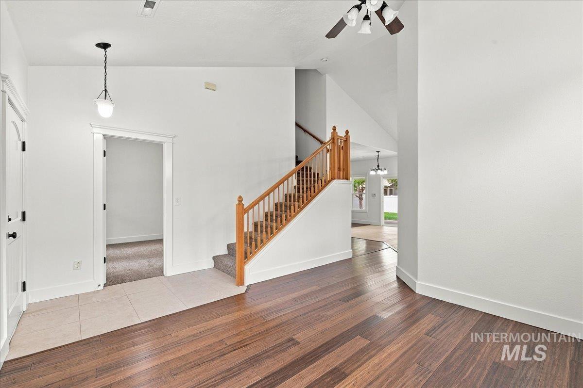 3765 S Naples, Meridian, Idaho 83642, 4 Bedrooms, 2.5 Bathrooms, Residential For Sale, Price $725,000, 98999101