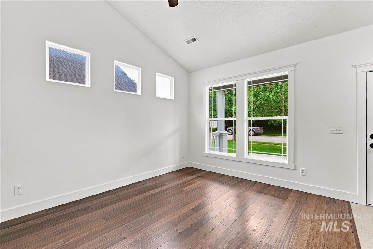 3765 S Naples, Meridian, Idaho 83642, 4 Bedrooms, 2.5 Bathrooms, Residential For Sale, Price $725,000, 98999101