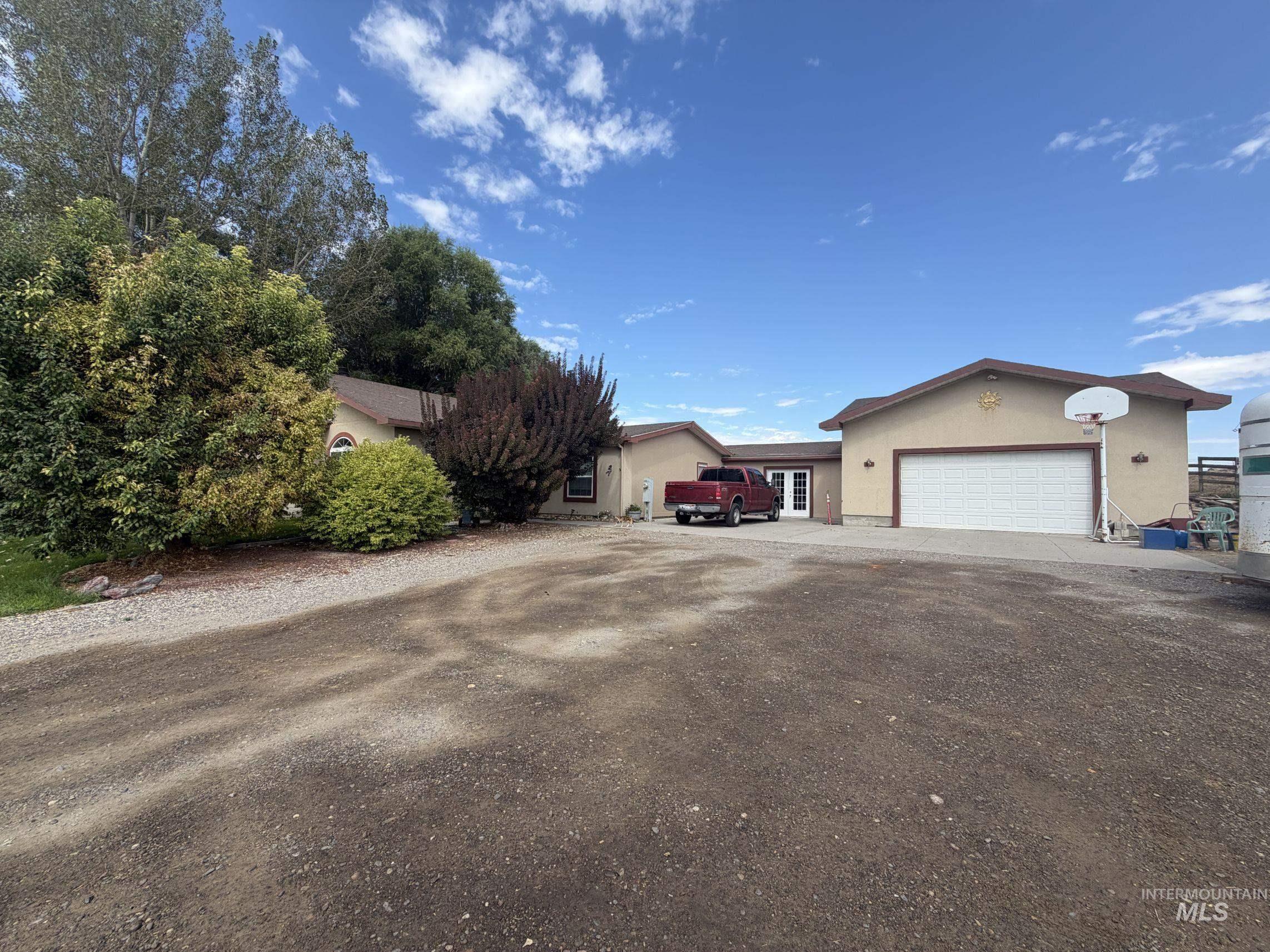 114 E 275 S, Jerome, Idaho 83338, 5 Bedrooms, 2 Bathrooms, Residential For Sale, Price $479,900, 98999102