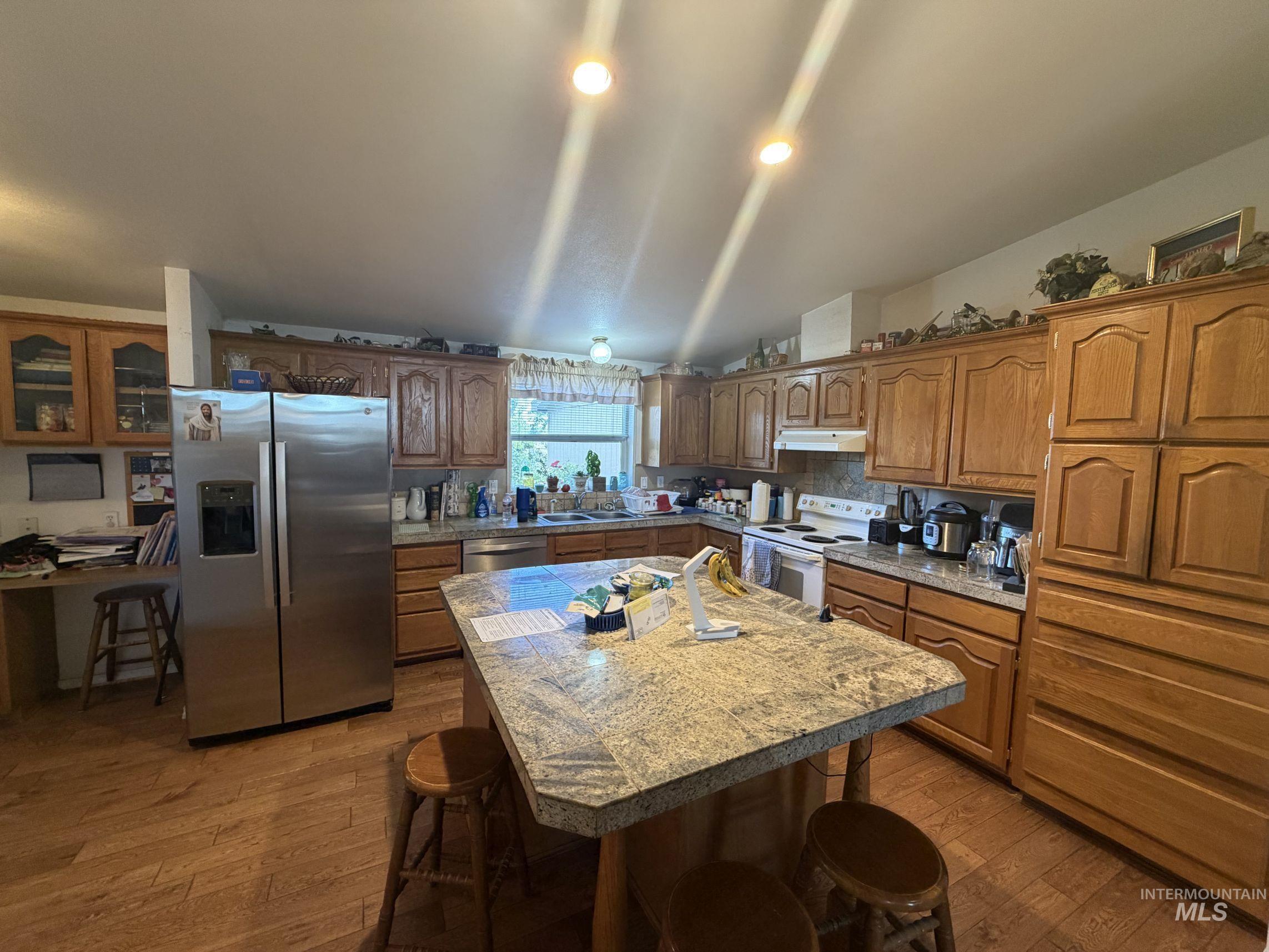 114 E 275 S, Jerome, Idaho 83338, 5 Bedrooms, 2 Bathrooms, Residential For Sale, Price $479,900, 98999102