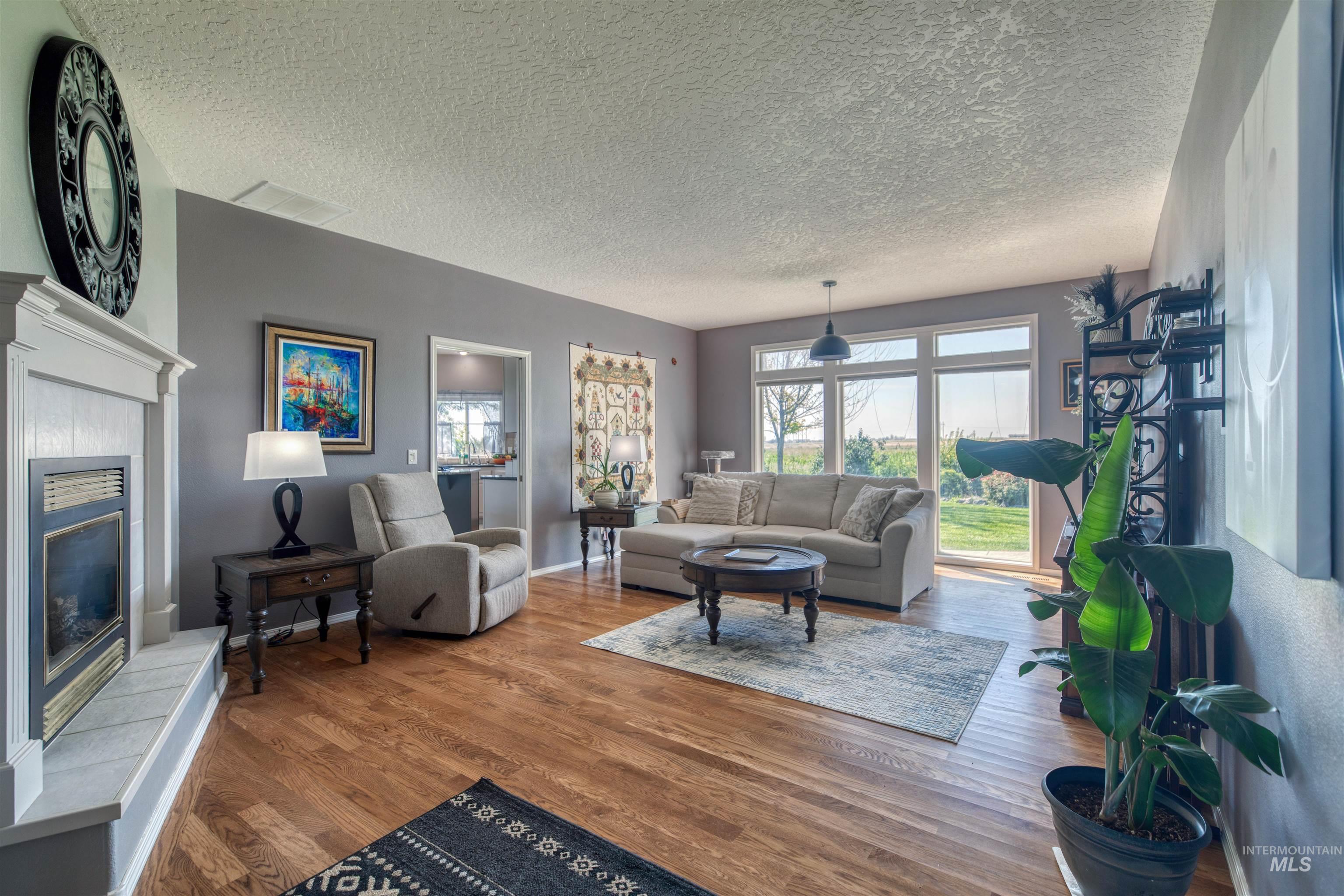 17271 Lonkey Ln, Caldwell, Idaho 83607, 3 Bedrooms, 2 Bathrooms, Residential For Sale, Price $940,000, 98999111