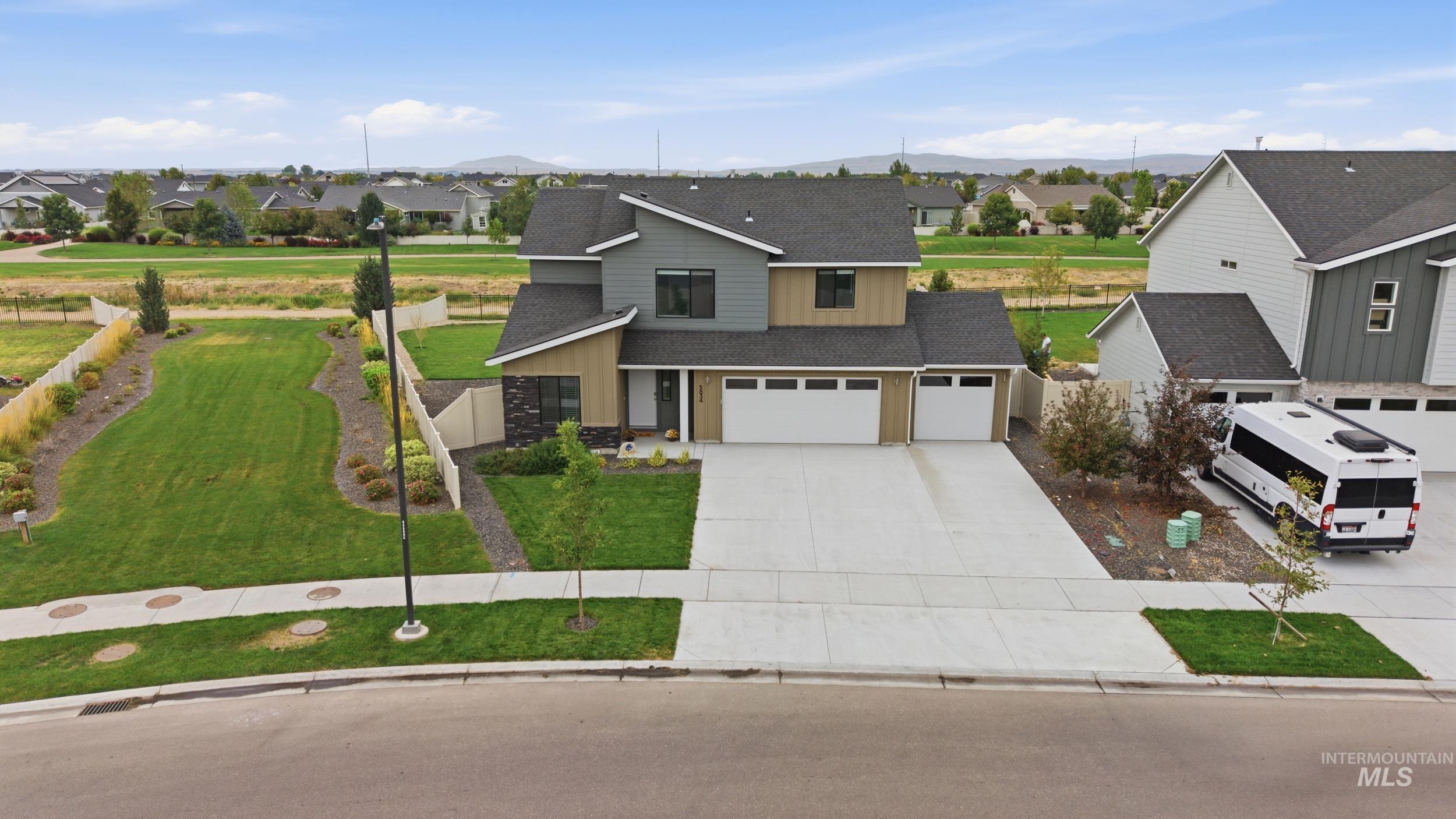 5834 W Aegean Dr, Meridian, Idaho 83646, 4 Bedrooms, 2.5 Bathrooms, Residential For Sale, Price $548,000, 98999112
