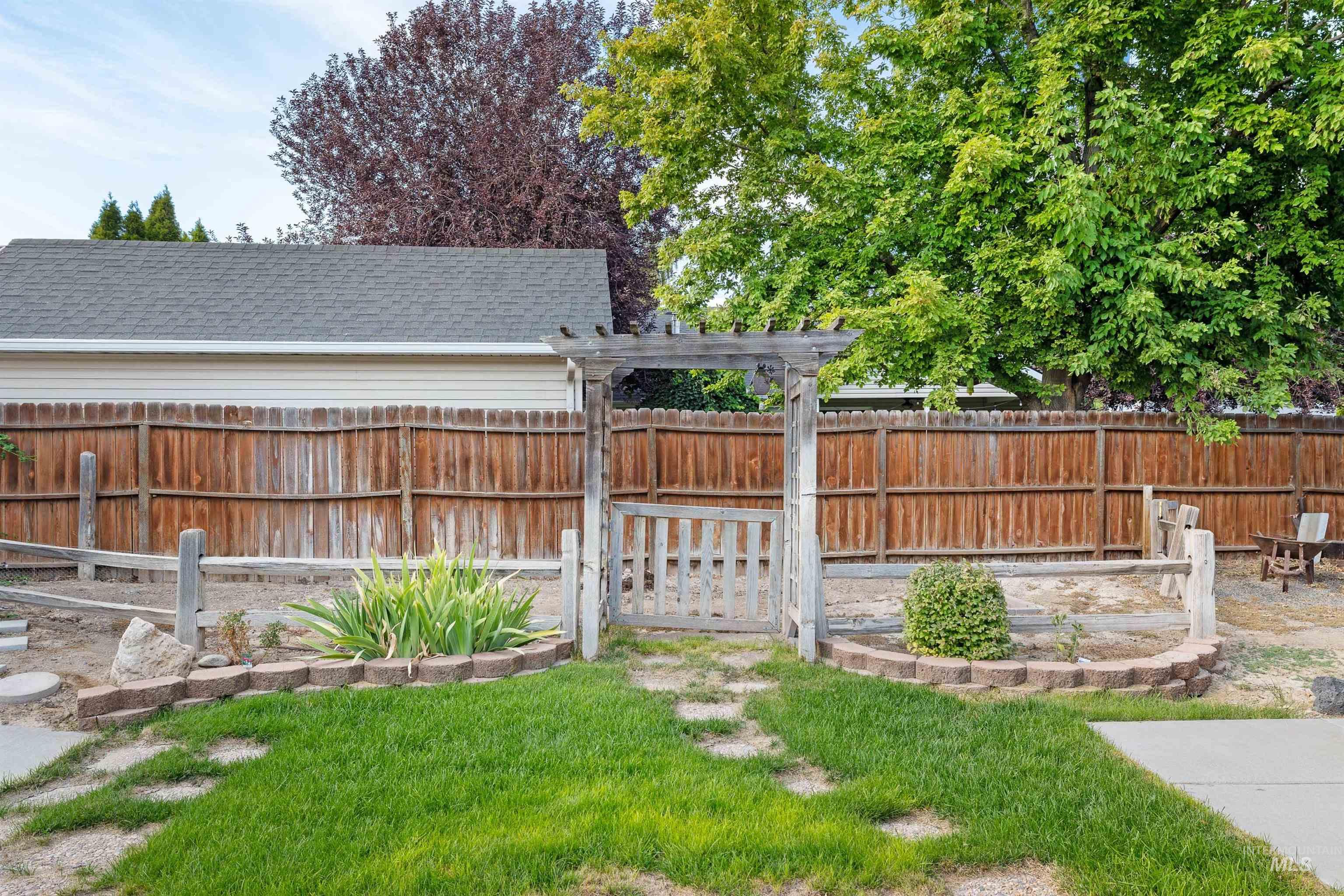 1143 Eastridge Way, Twin Falls, Idaho 83301, 4 Bedrooms, 2.5 Bathrooms, Residential For Sale, Price $565,000, 98999113