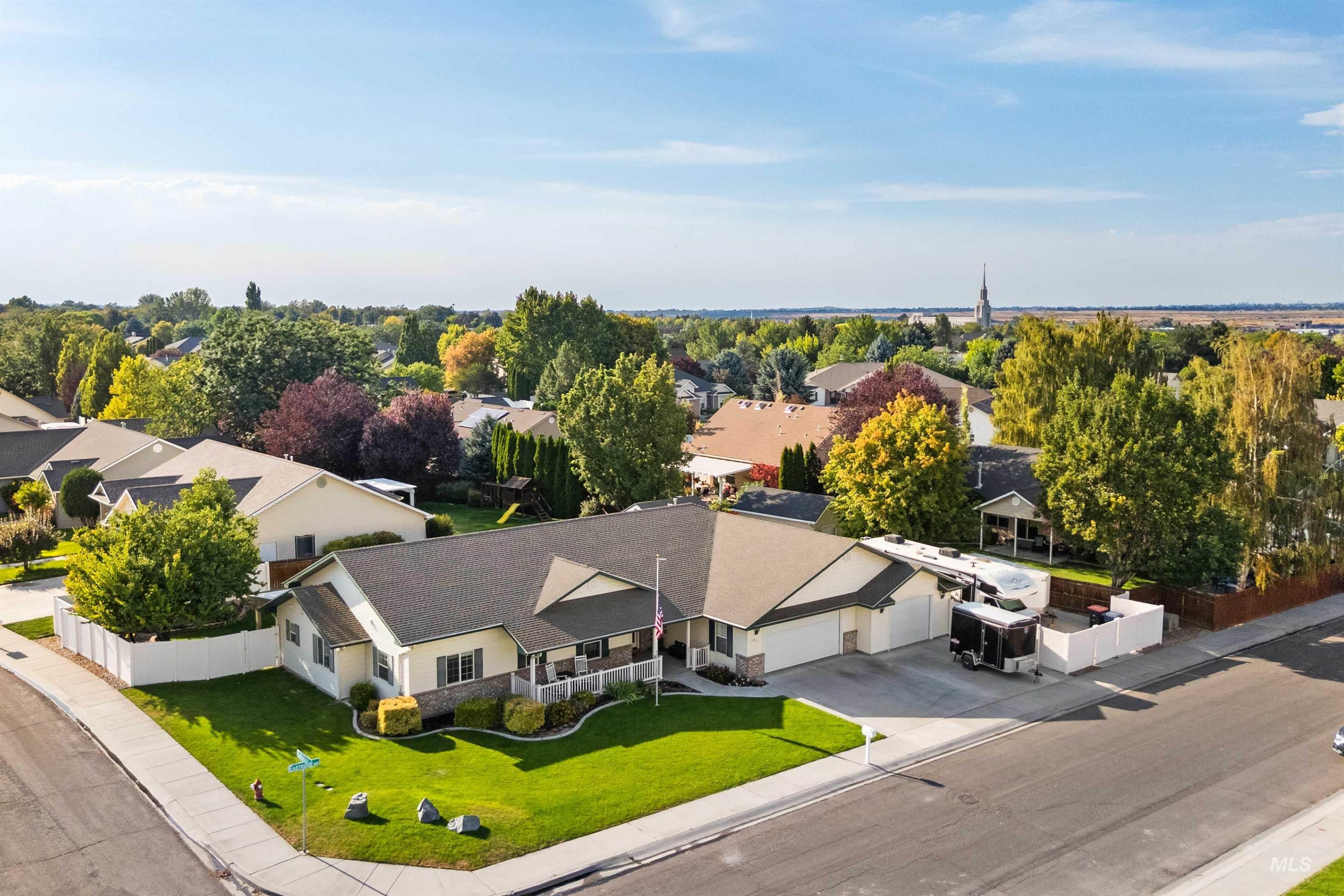 1143 Eastridge Way, Twin Falls, Idaho 83301, 4 Bedrooms, 2.5 Bathrooms, Residential For Sale, Price $565,000, 98999113