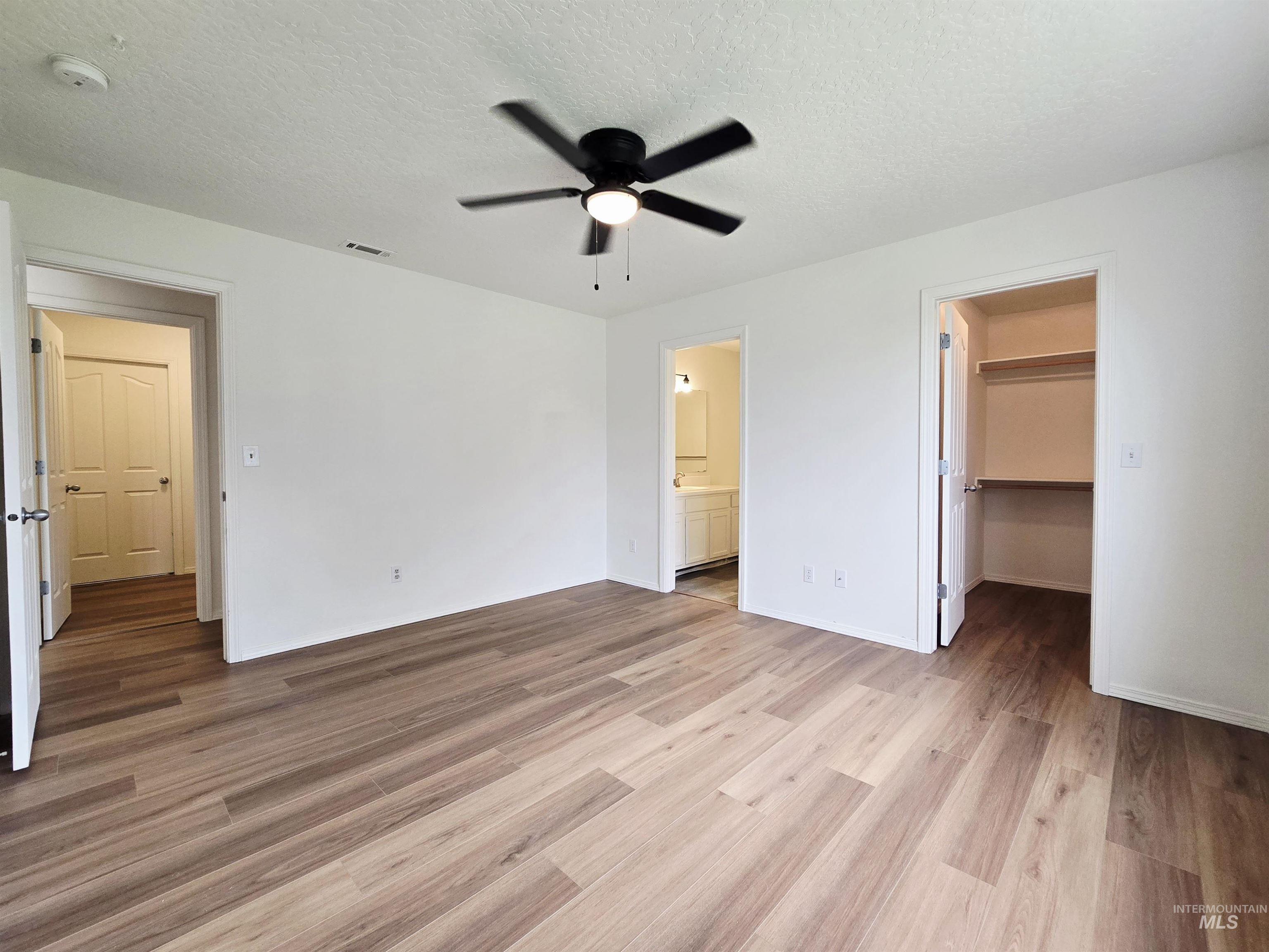 2111 N SPARROWHAWK, Kuna, Idaho 83634, 3 Bedrooms, 2 Bathrooms, Residential For Sale, Price $395,000,MLS 98999116