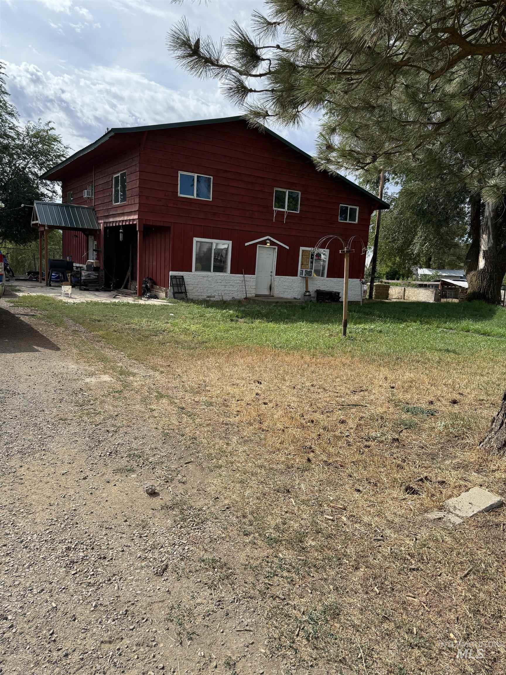 140 S Railroad St, Cambridge, Idaho 83610, 6 Bedrooms, 2 Bathrooms, Residential For Sale, Price $519,000, 98999118