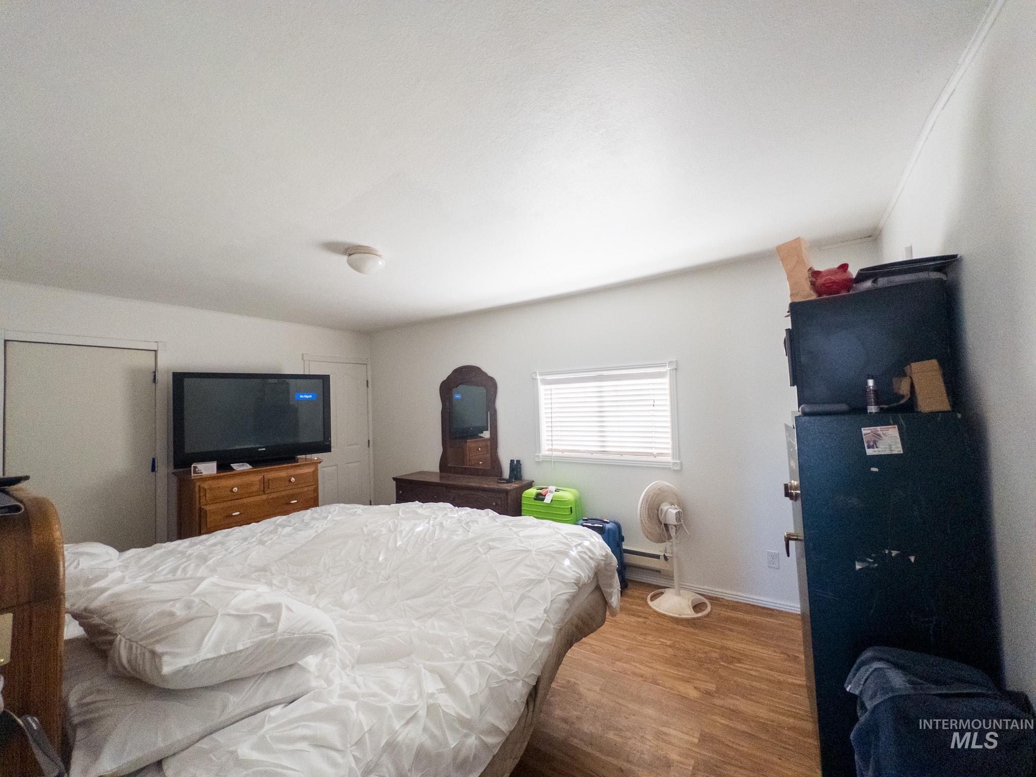 140 S Railroad St, Cambridge, Idaho 83610, 6 Bedrooms, 2 Bathrooms, Residential For Sale, Price $519,000, 98999118