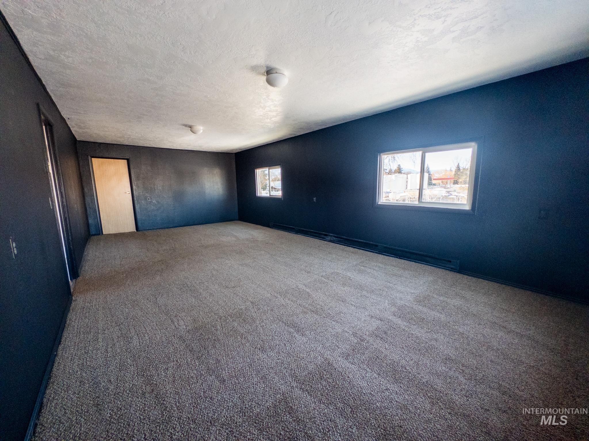140 S Railroad St, Cambridge, Idaho 83610, 6 Bedrooms, 2 Bathrooms, Residential For Sale, Price $519,000, 98999118