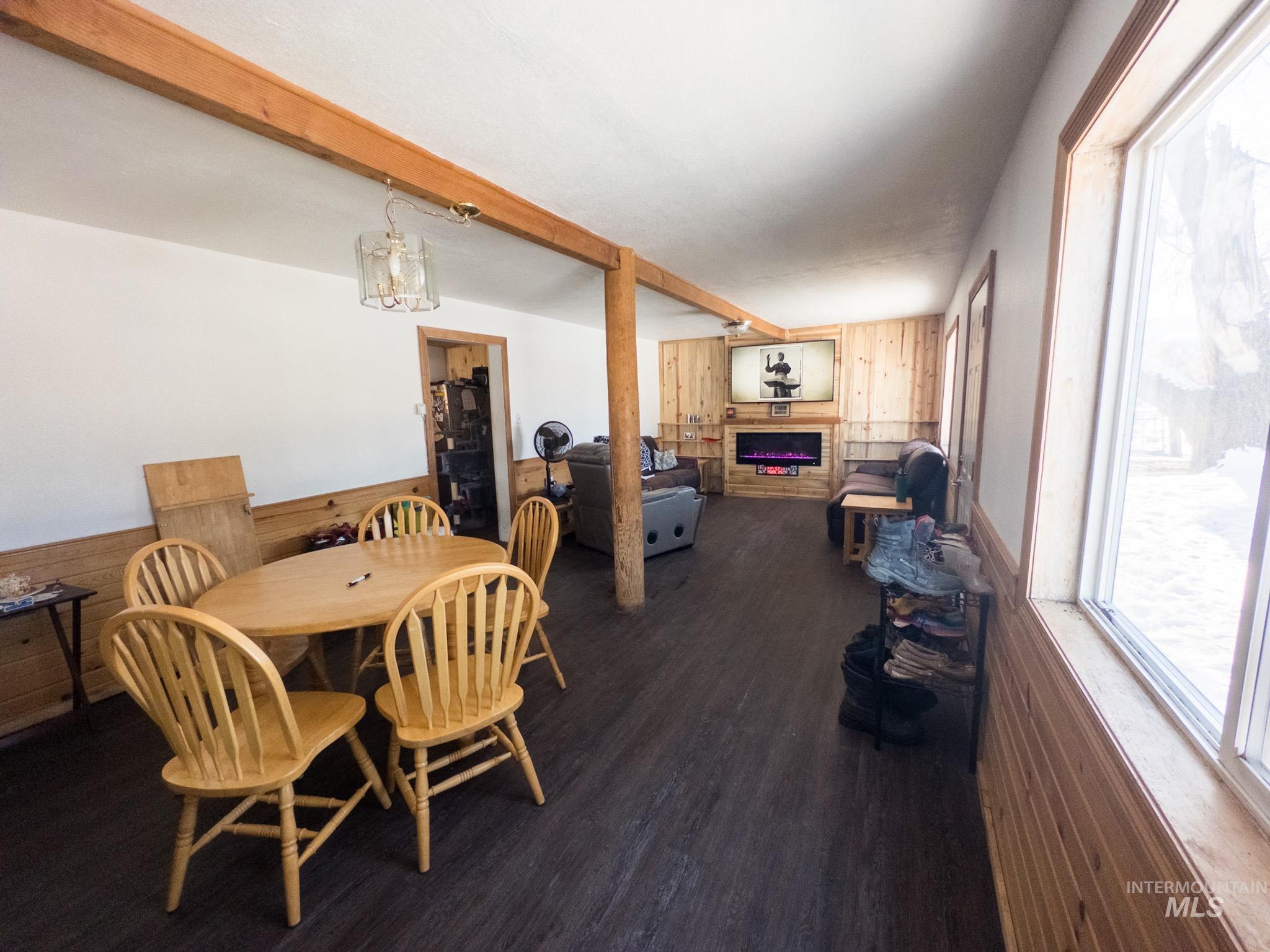 140 S Railroad St, Cambridge, Idaho 83610, 6 Bedrooms, 2 Bathrooms, Residential For Sale, Price $519,000, 98999118