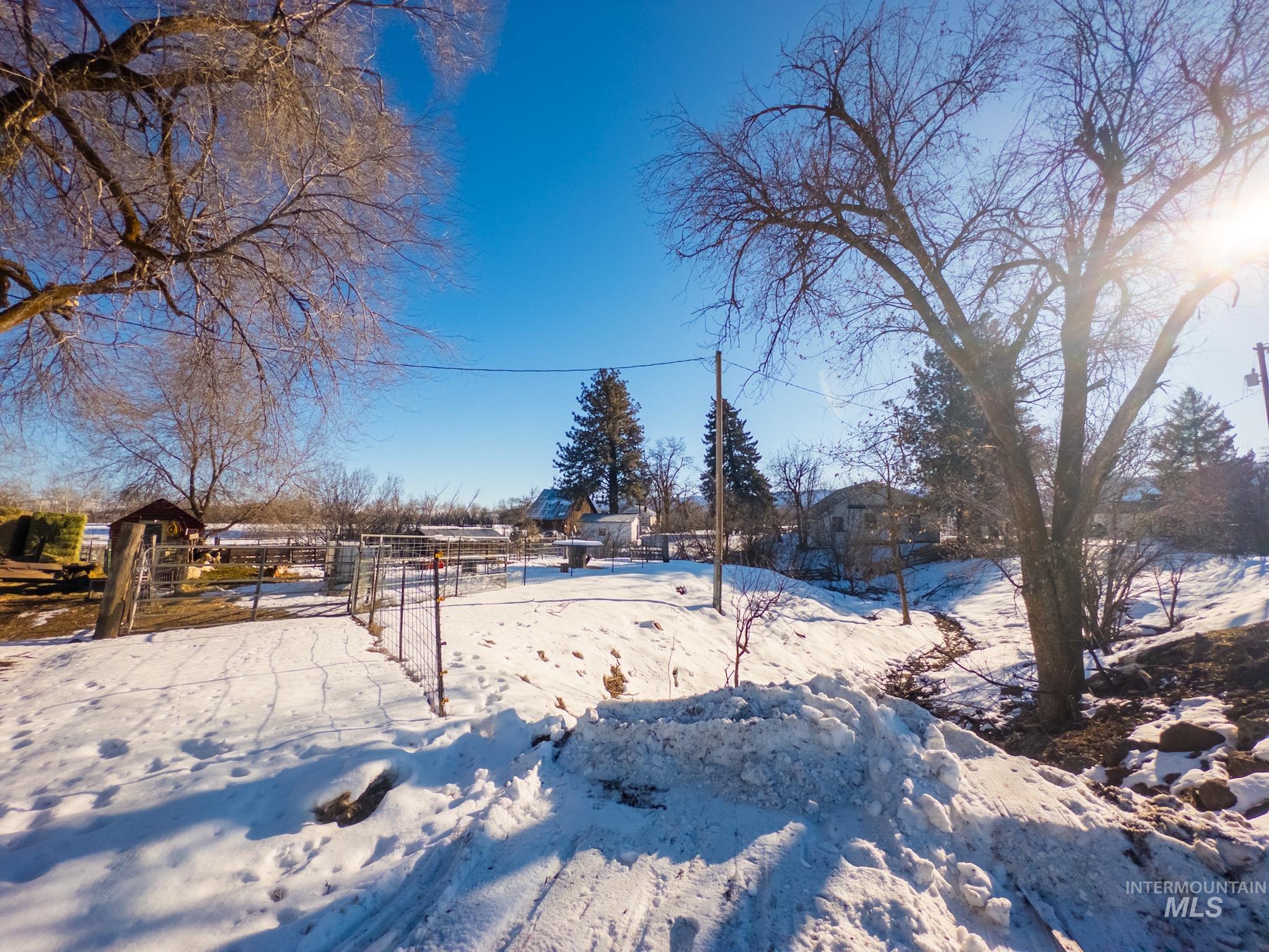 140 S Railroad St, Cambridge, Idaho 83610, 6 Bedrooms, 2 Bathrooms, Residential For Sale, Price $519,000, 98999118
