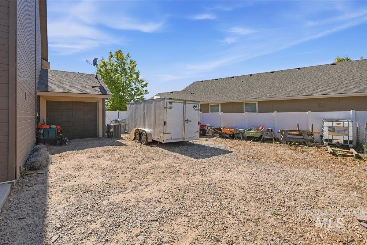 19098 Kenney Way, Caldwell, Idaho 83605, 4 Bedrooms, 2.5 Bathrooms, Residential For Sale, Price $515,000, 98999119