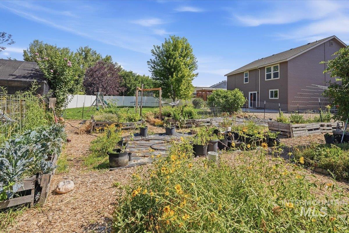 19098 Kenney Way, Caldwell, Idaho 83605, 4 Bedrooms, 2.5 Bathrooms, Residential For Sale, Price $515,000, 98999119
