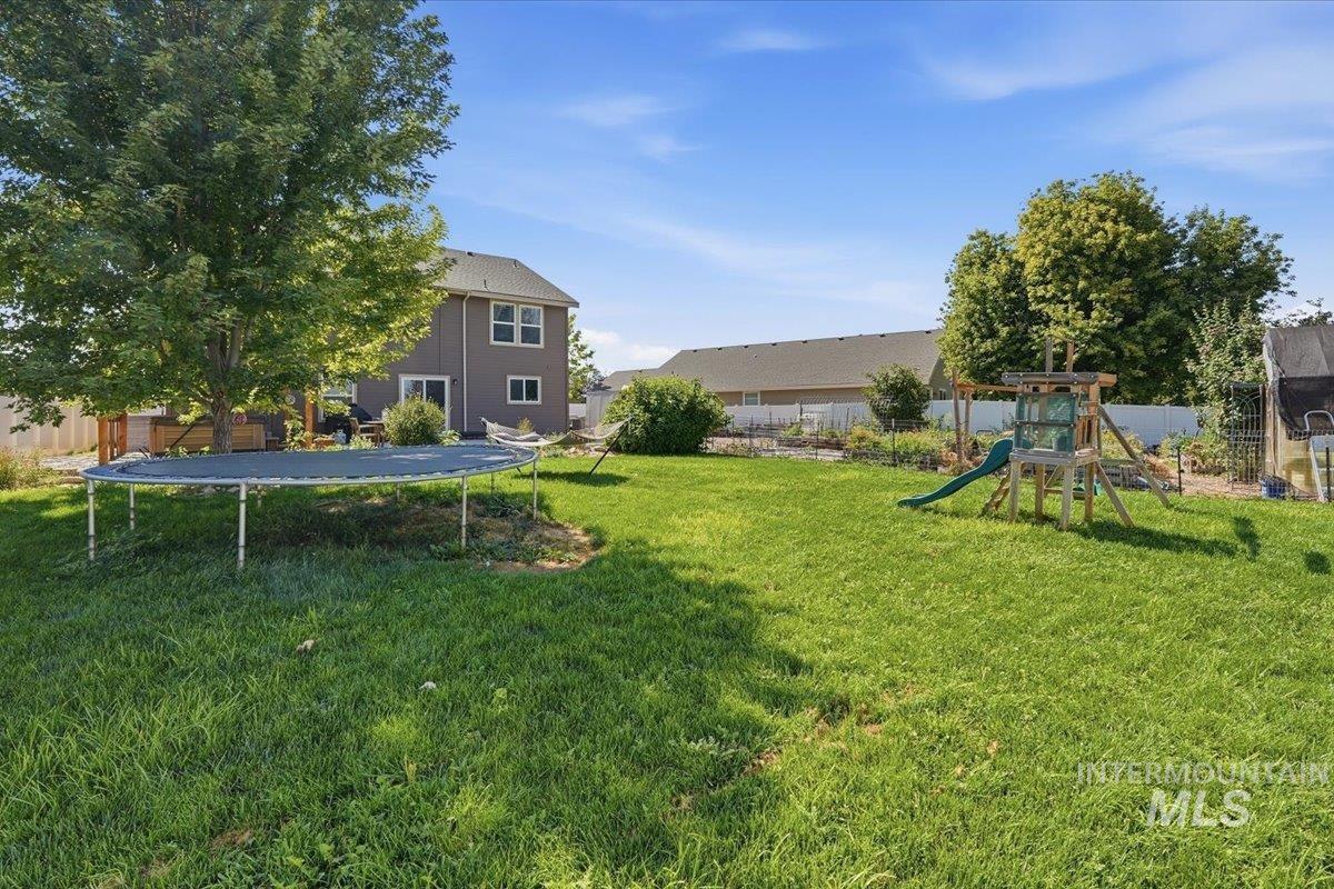 19098 Kenney Way, Caldwell, Idaho 83605, 4 Bedrooms, 2.5 Bathrooms, Residential For Sale, Price $515,000, 98999119