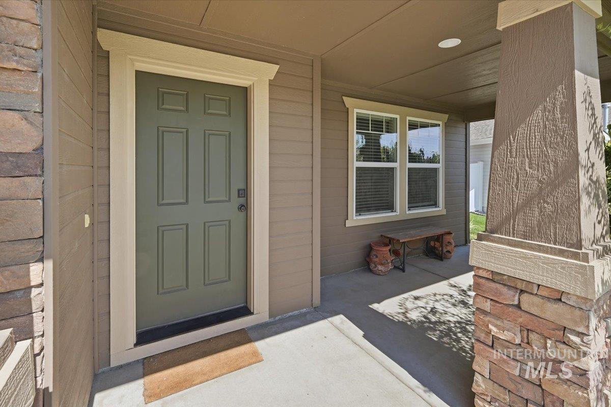 19098 Kenney Way, Caldwell, Idaho 83605, 4 Bedrooms, 2.5 Bathrooms, Residential For Sale, Price $515,000, 98999119