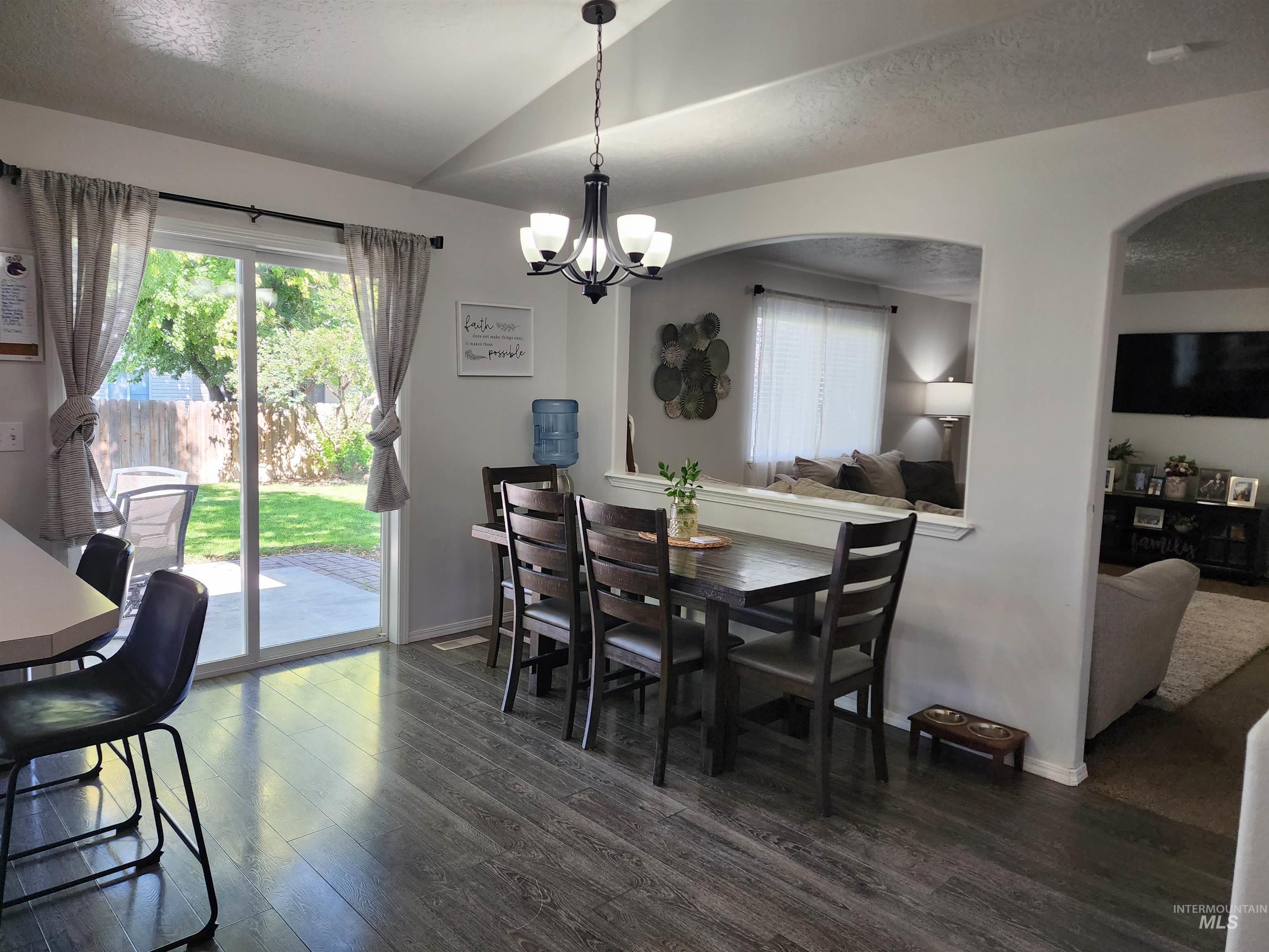 14306 Carolina St, Caldwell, Idaho 83607, 4 Bedrooms, 2.5 Bathrooms, Residential For Sale, Price $389,000,MLS 98999122