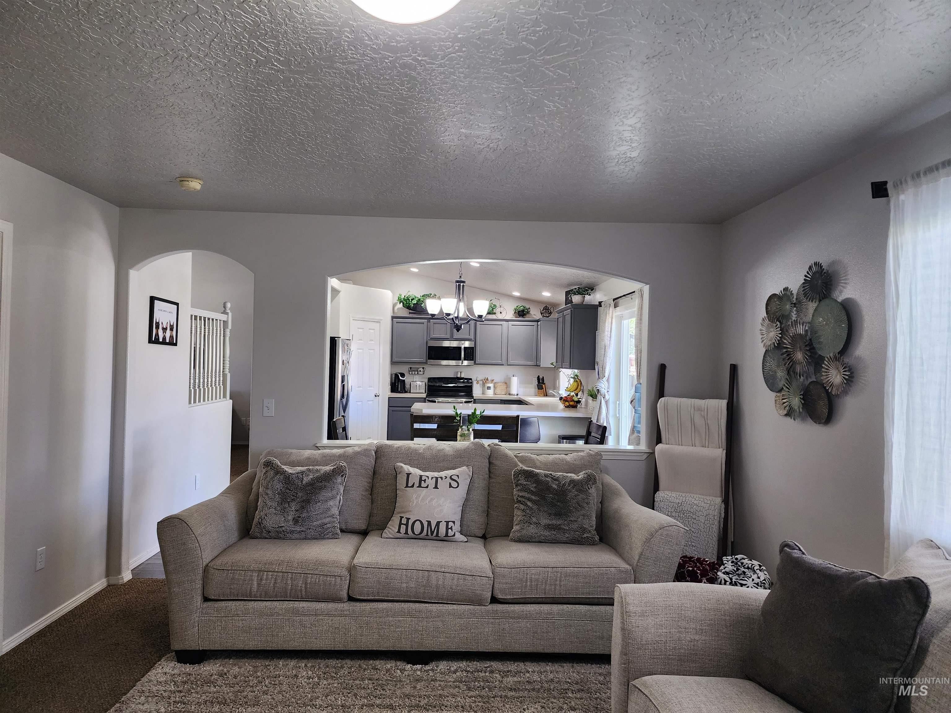 14306 Carolina St, Caldwell, Idaho 83607, 4 Bedrooms, 2.5 Bathrooms, Residential For Sale, Price $389,000,MLS 98999122